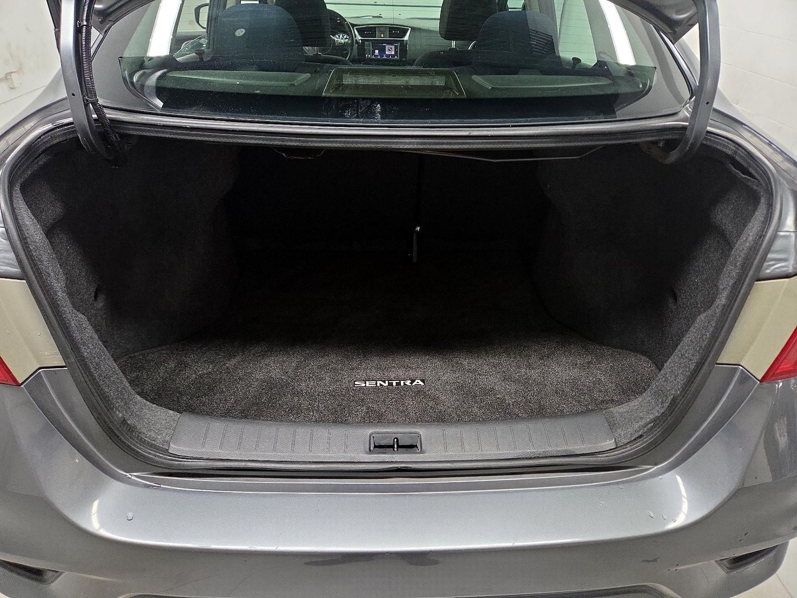2019 Nissan Sentra SV - Photo 22