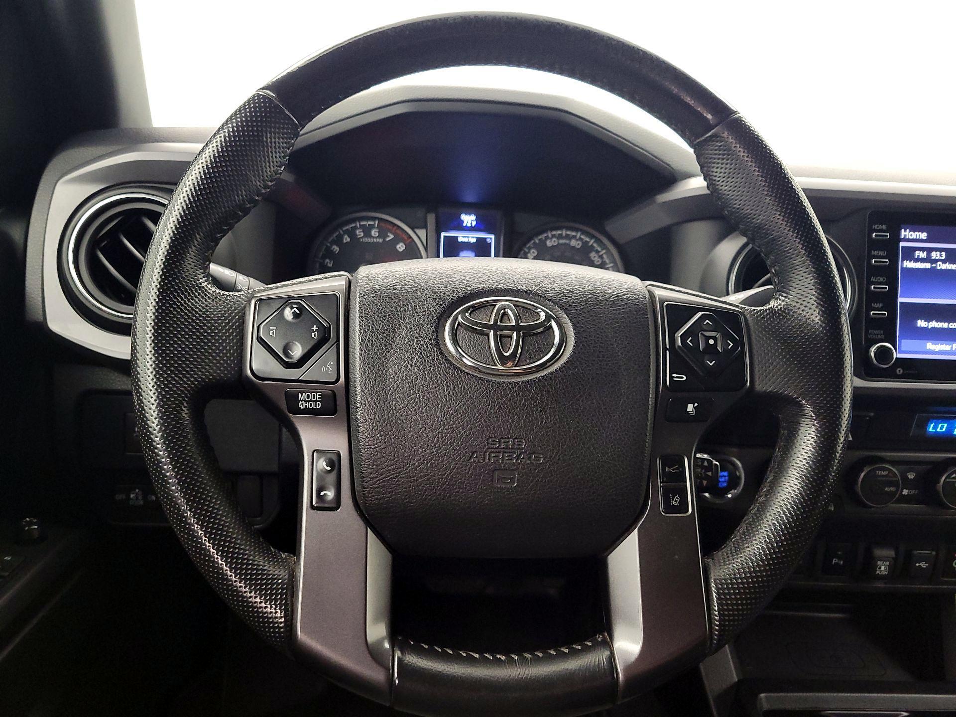 Thumbnail: 2021 Toyota Tacoma - 10