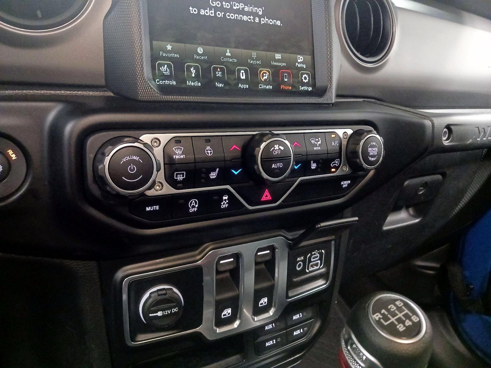 2022 Jeep Wrangler Willys - Photo 17