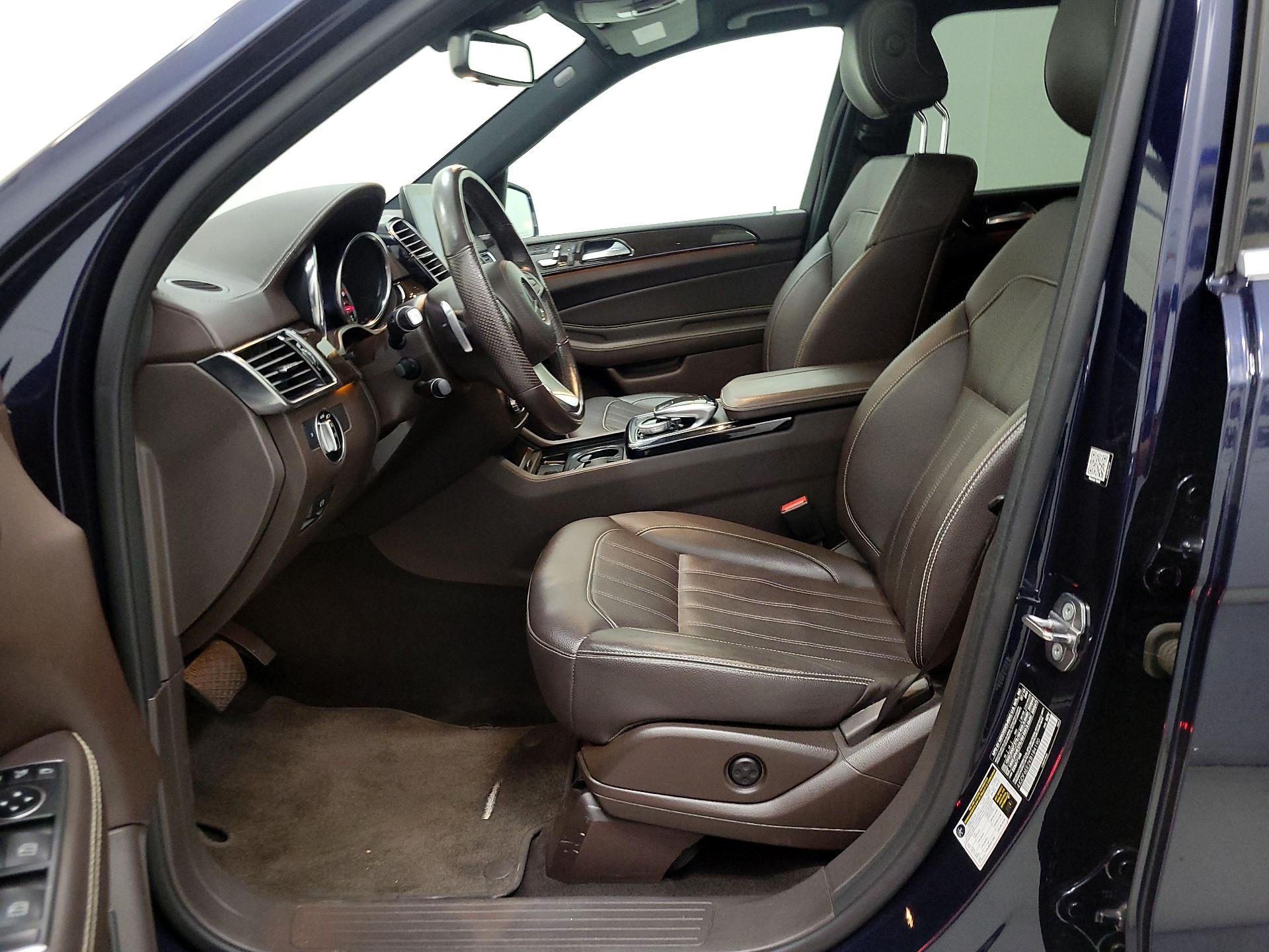 Thumbnail: 2019 Mercedes-Benz GLS - 11