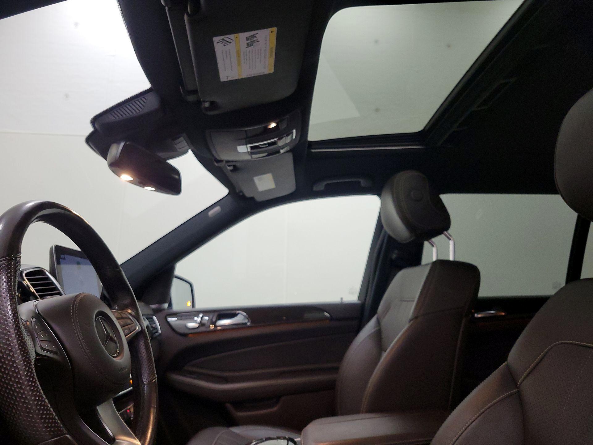 Thumbnail: 2019 Mercedes-Benz GLS - 19