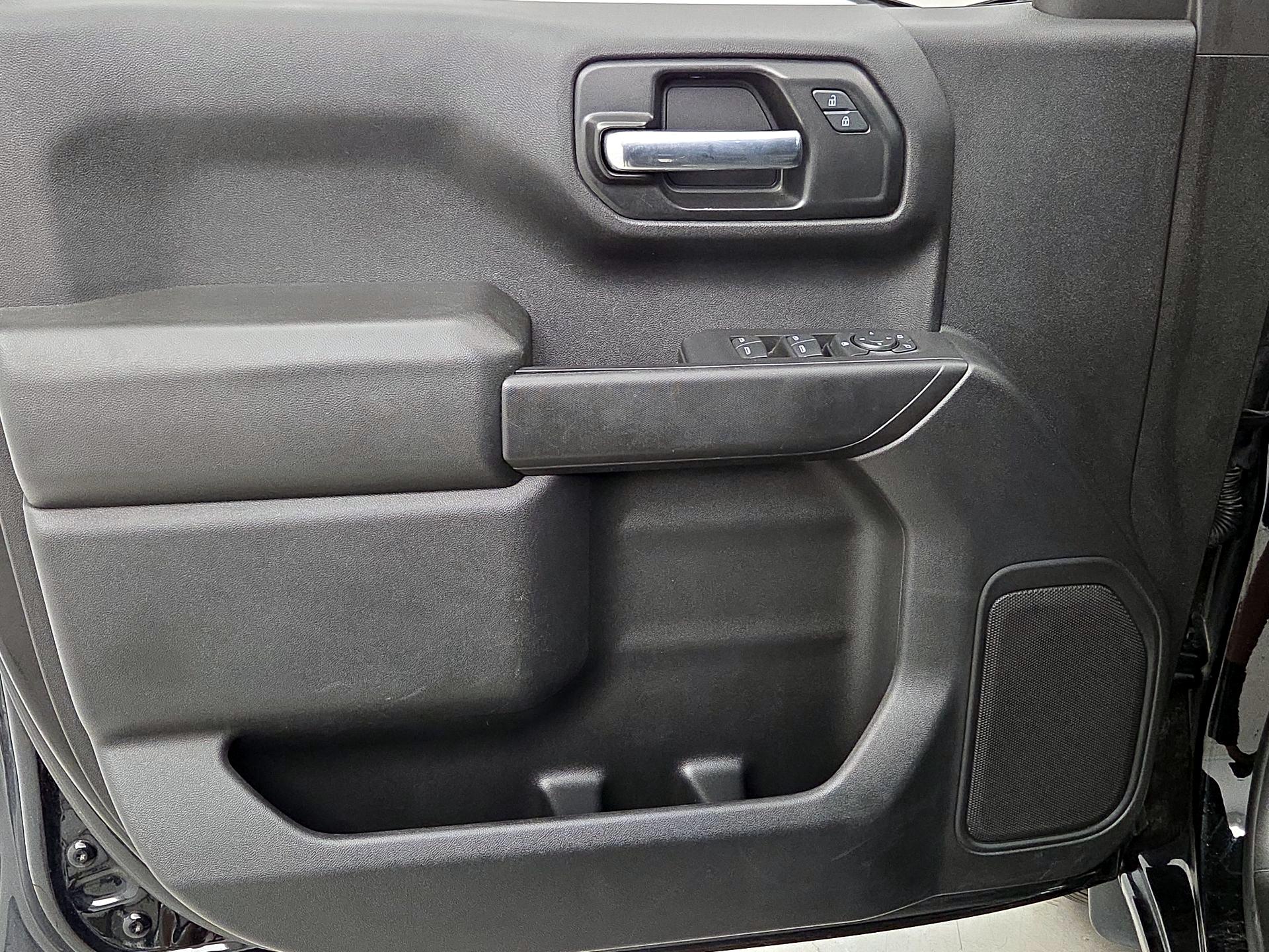 Thumbnail: 2021 Chevrolet Silverado 1500 - 12
