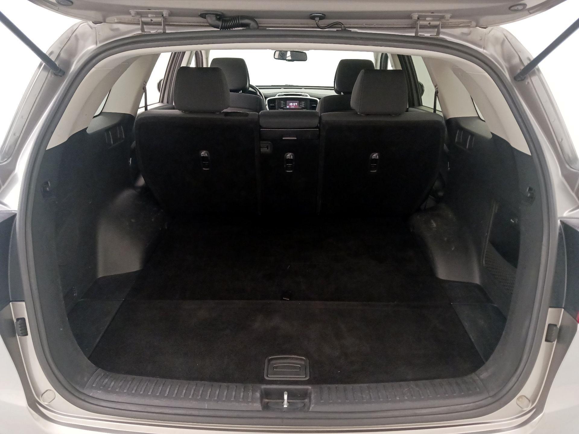 Thumbnail: 2016 Kia Sorento - 20