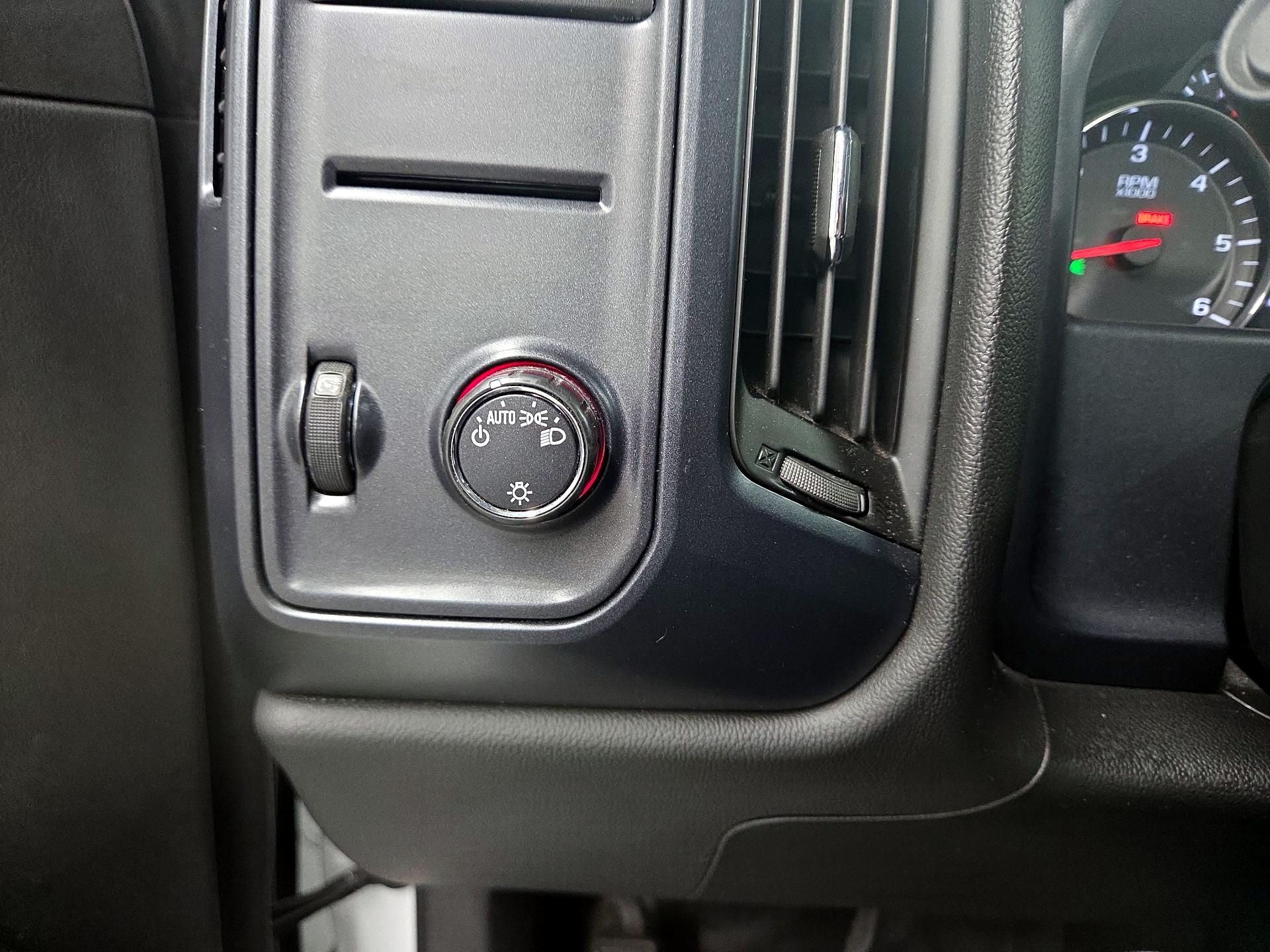 Thumbnail: 2014 GMC Sierra 1500 - 13