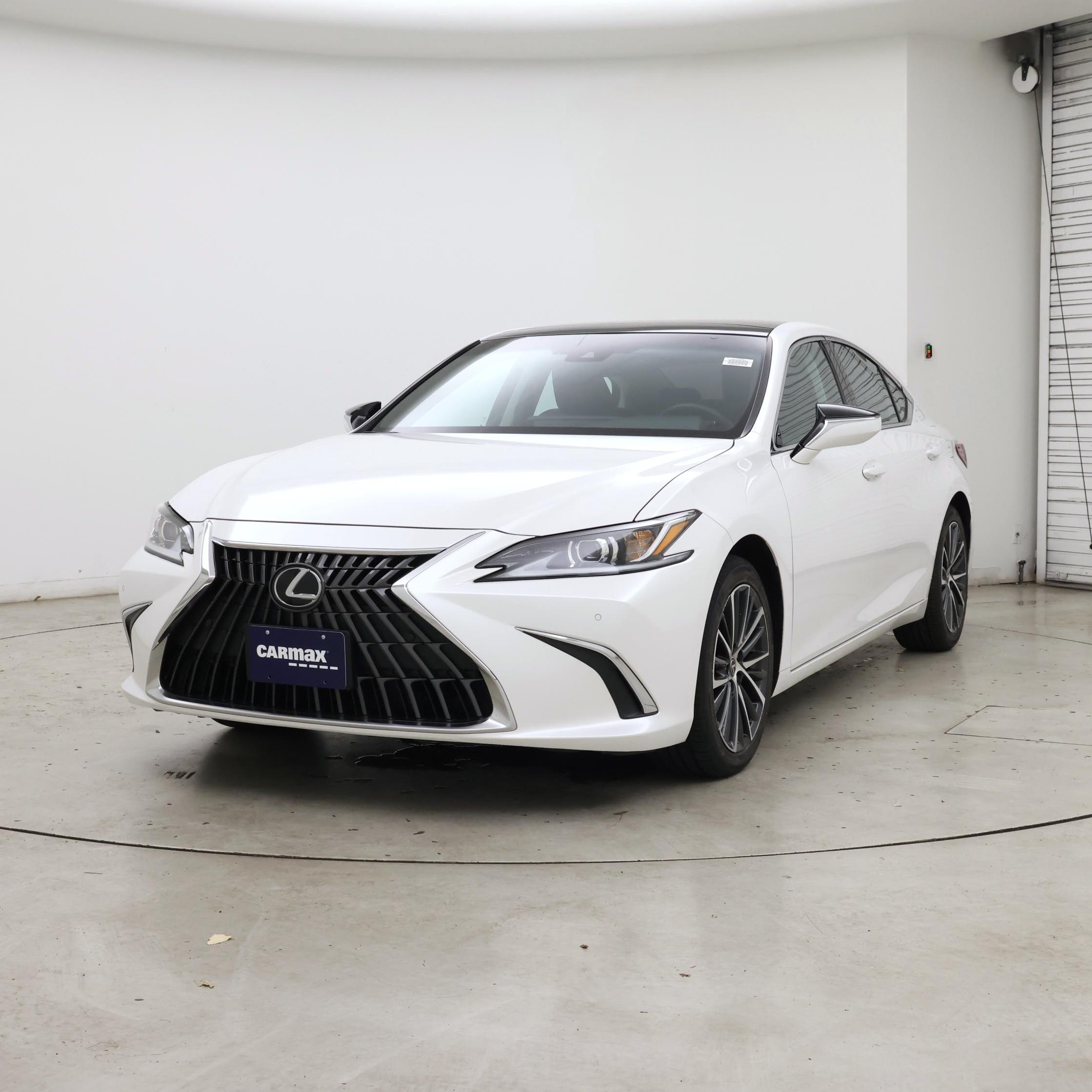 Thumbnail: 2023 Lexus ES - 4