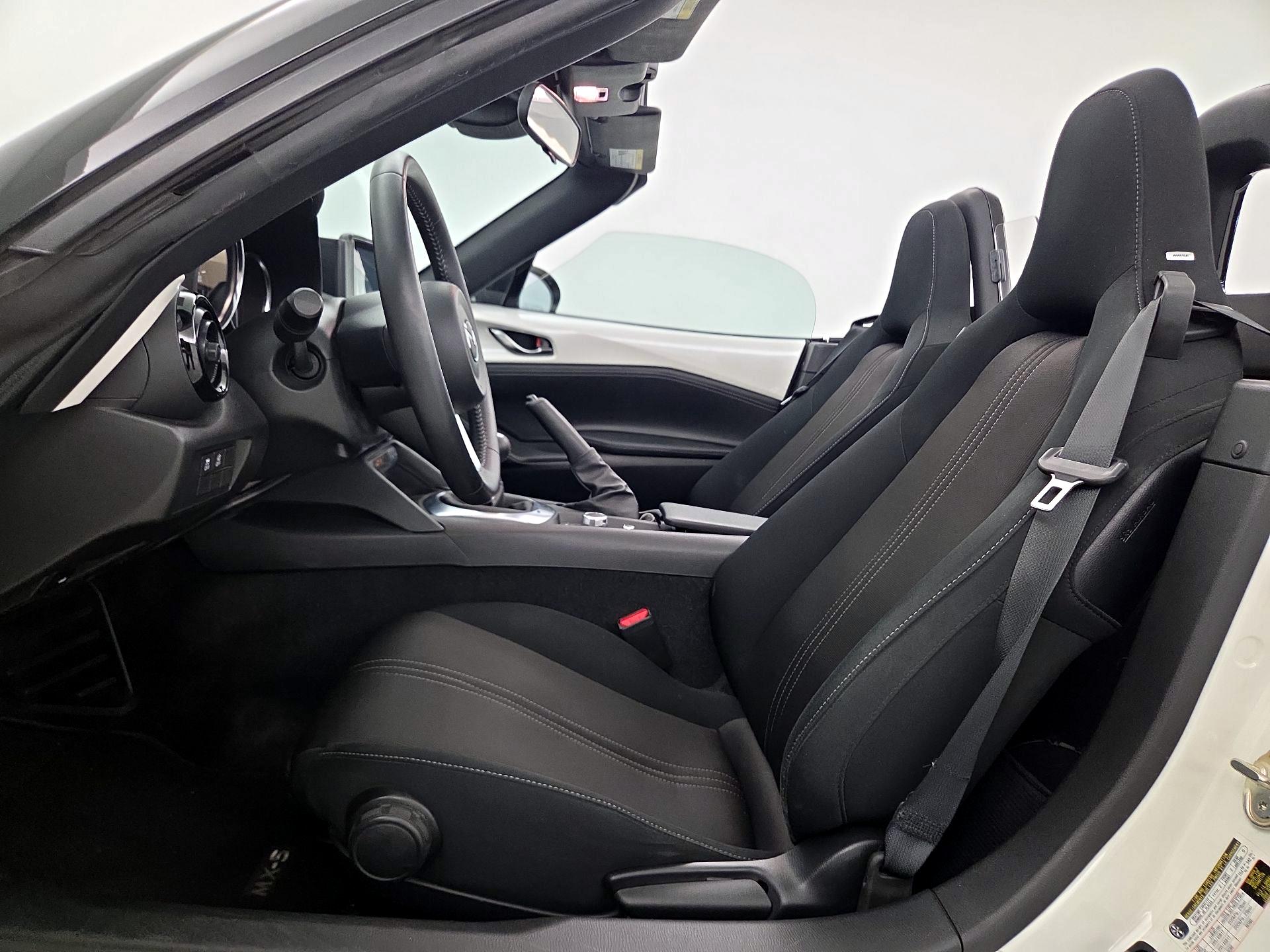 Thumbnail: 2023 Mazda MX-5 Miata - 11