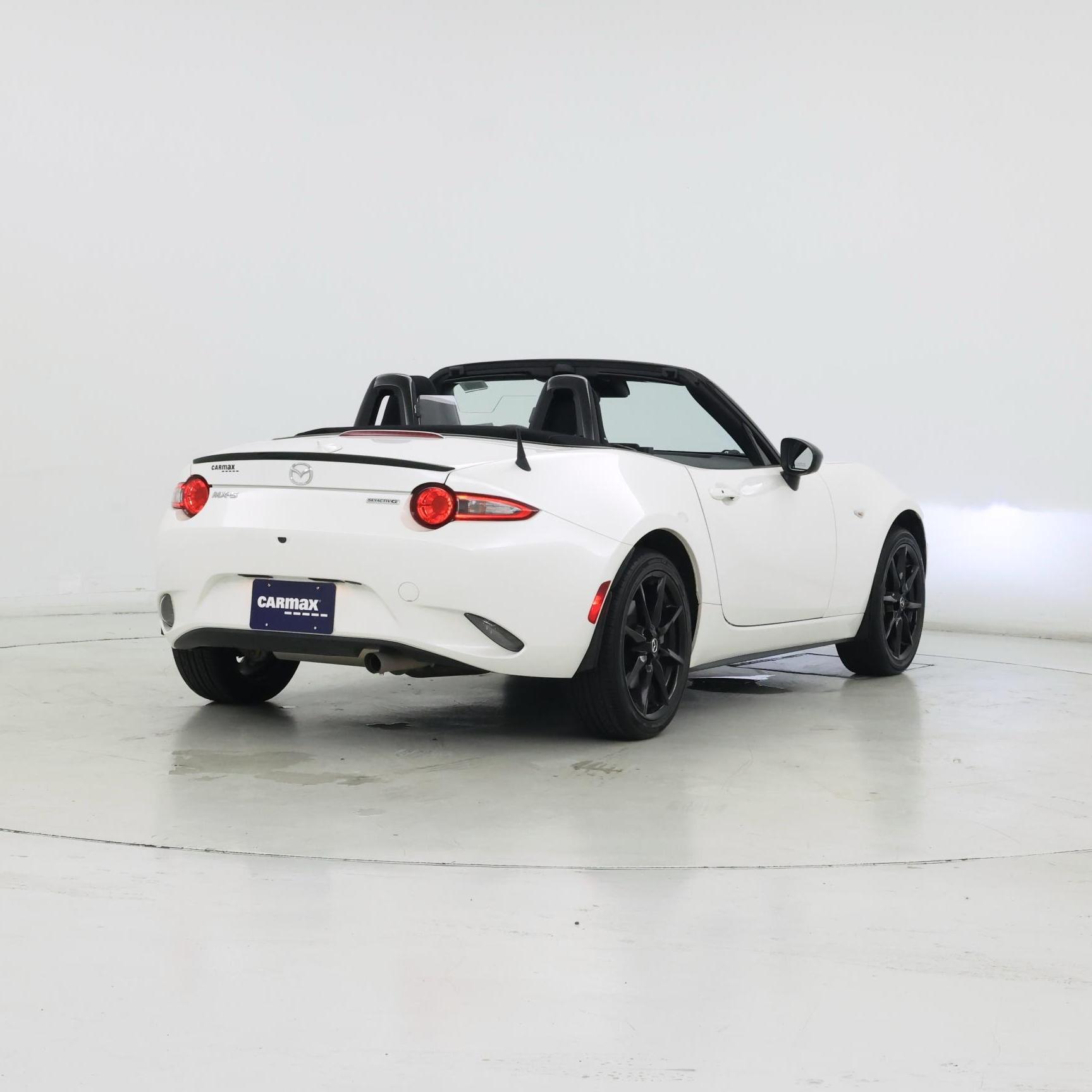 Thumbnail: 2023 Mazda MX-5 Miata - 8