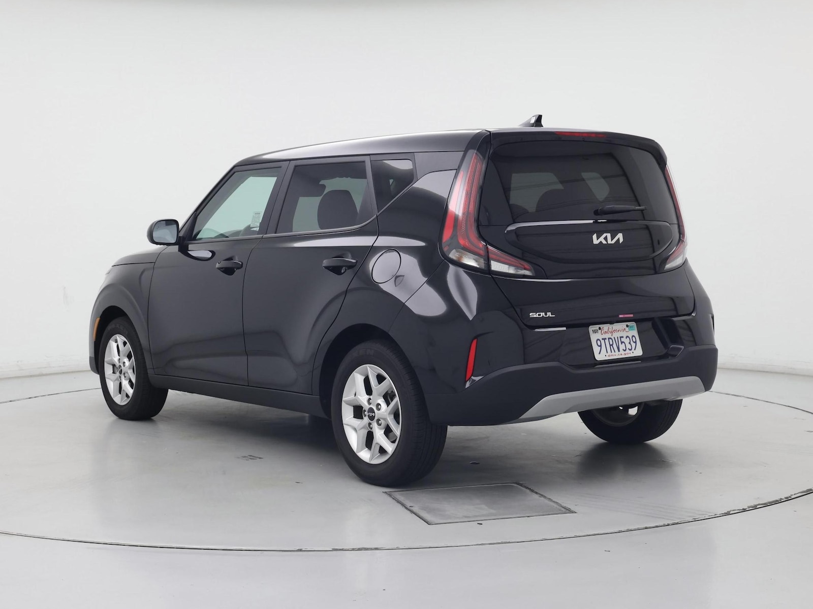 2025 Kia Soul LX - Photo 3