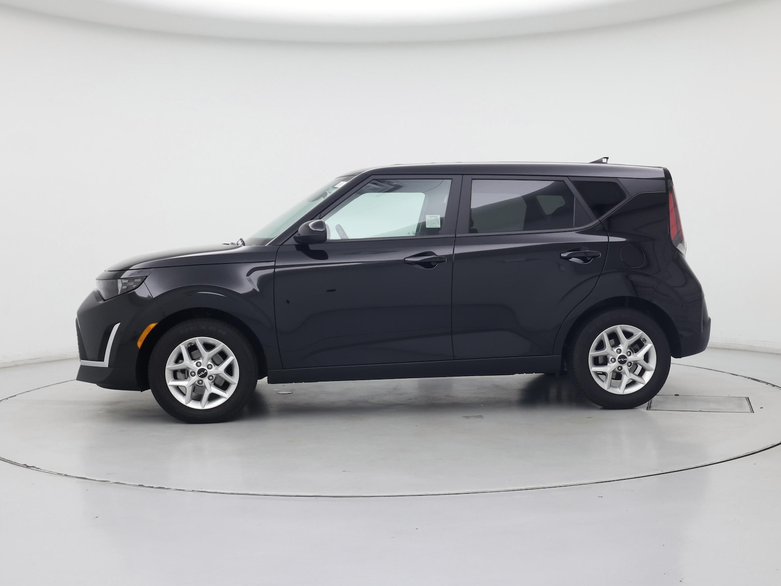 2025 Kia Soul LX - Photo 4