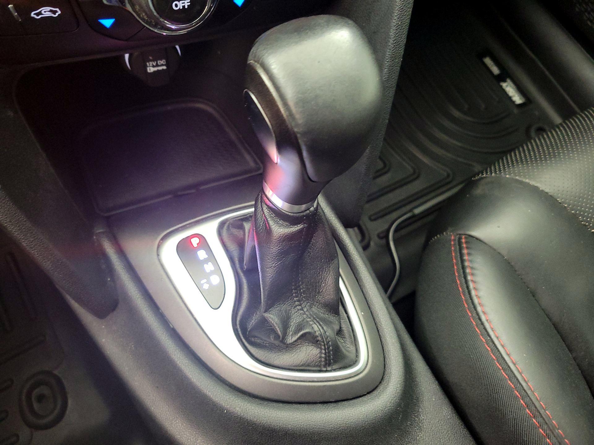 Thumbnail: 2016 Dodge Dart - 17