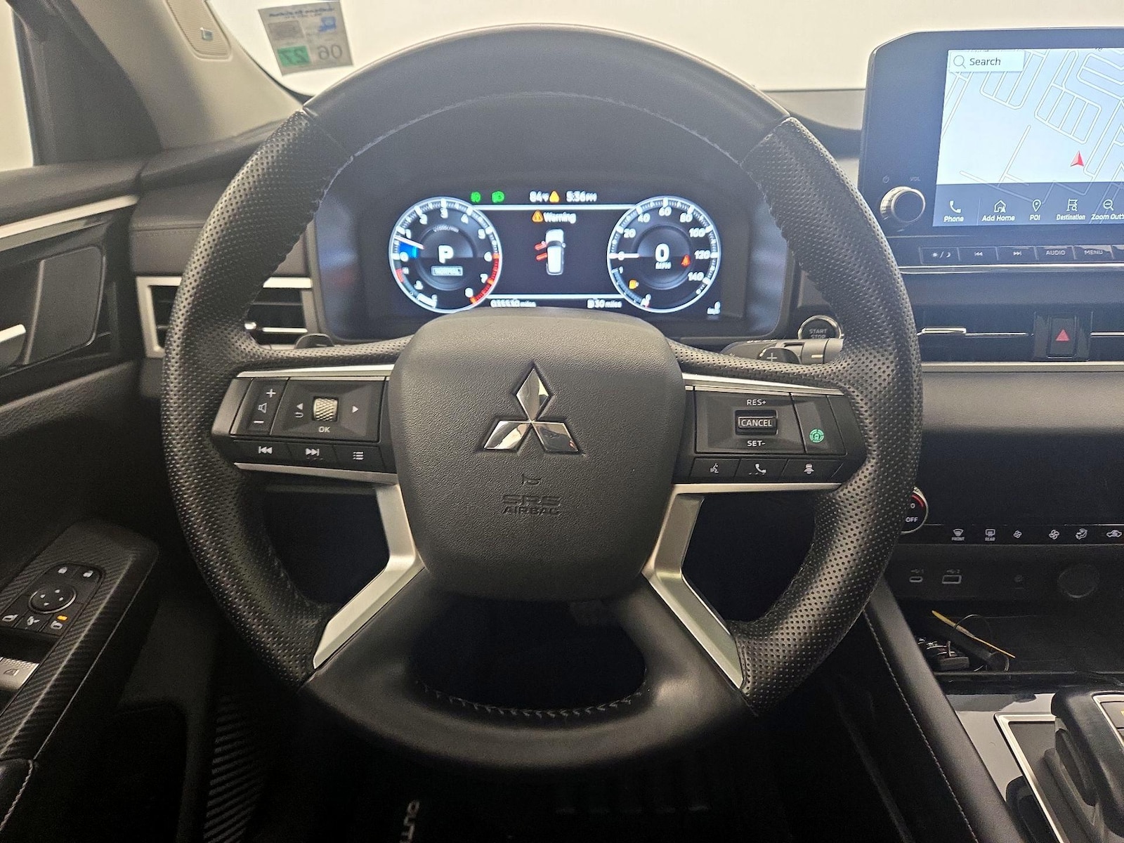 2024 Mitsubishi Outlander SE - Photo 11