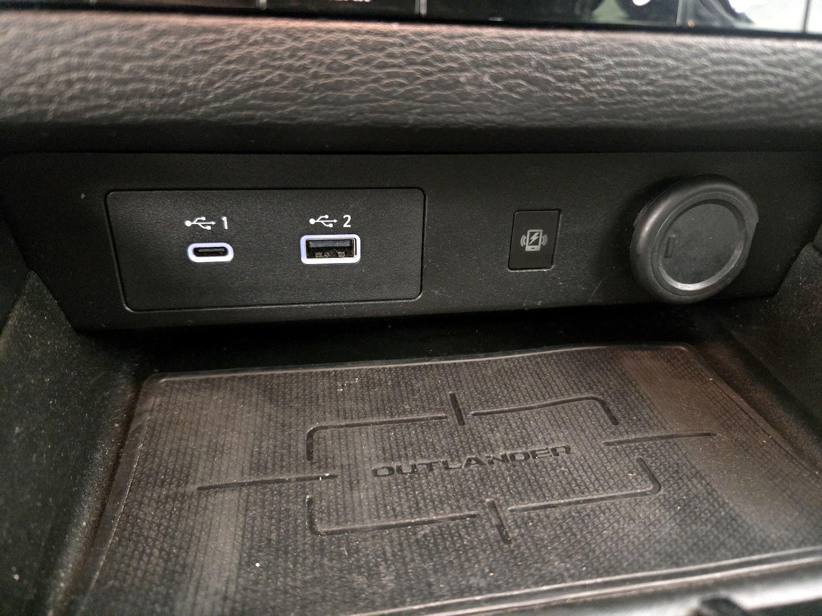 2024 Mitsubishi Outlander SE - Photo 19