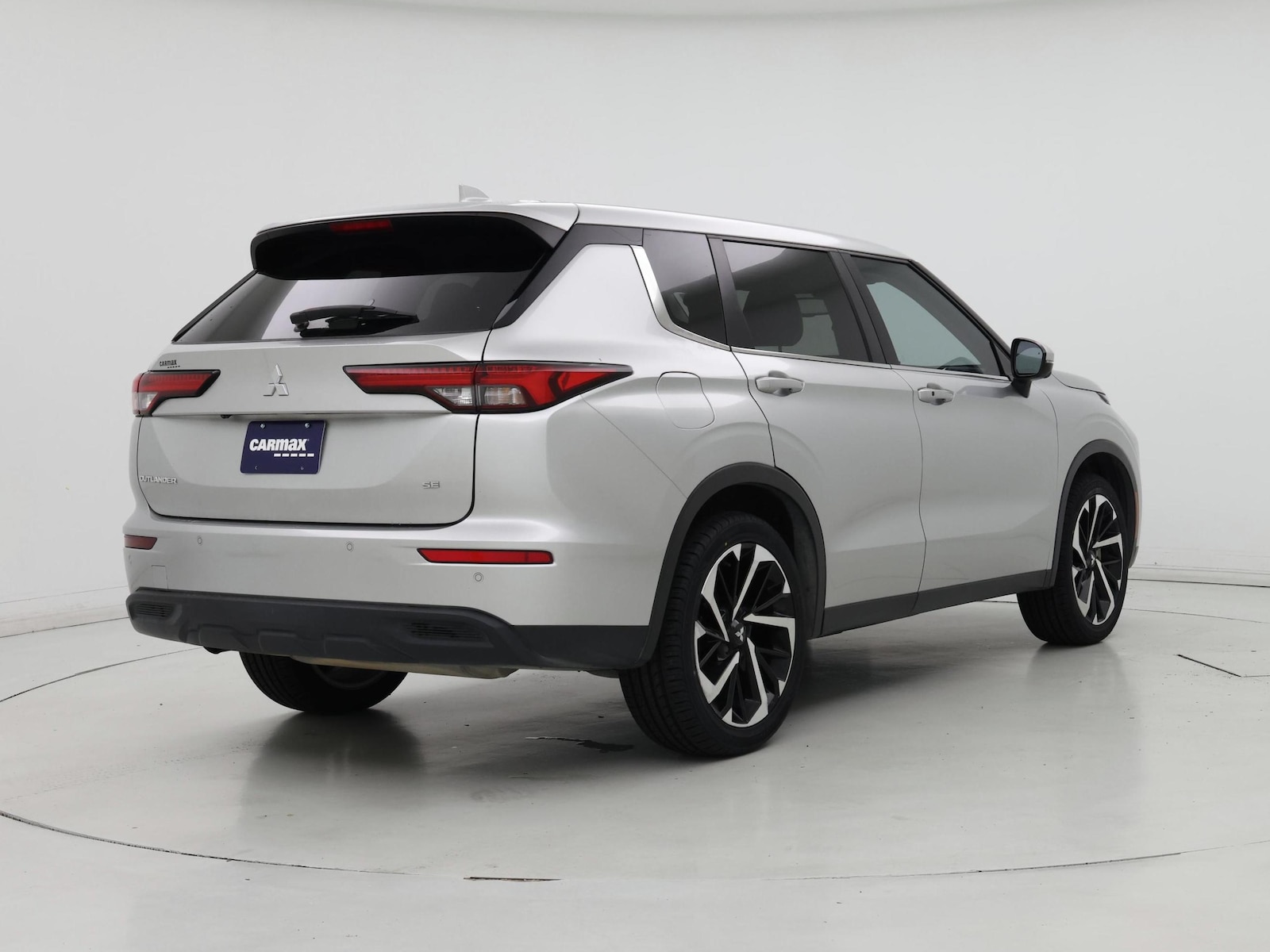 2024 Mitsubishi Outlander SE - Photo 9