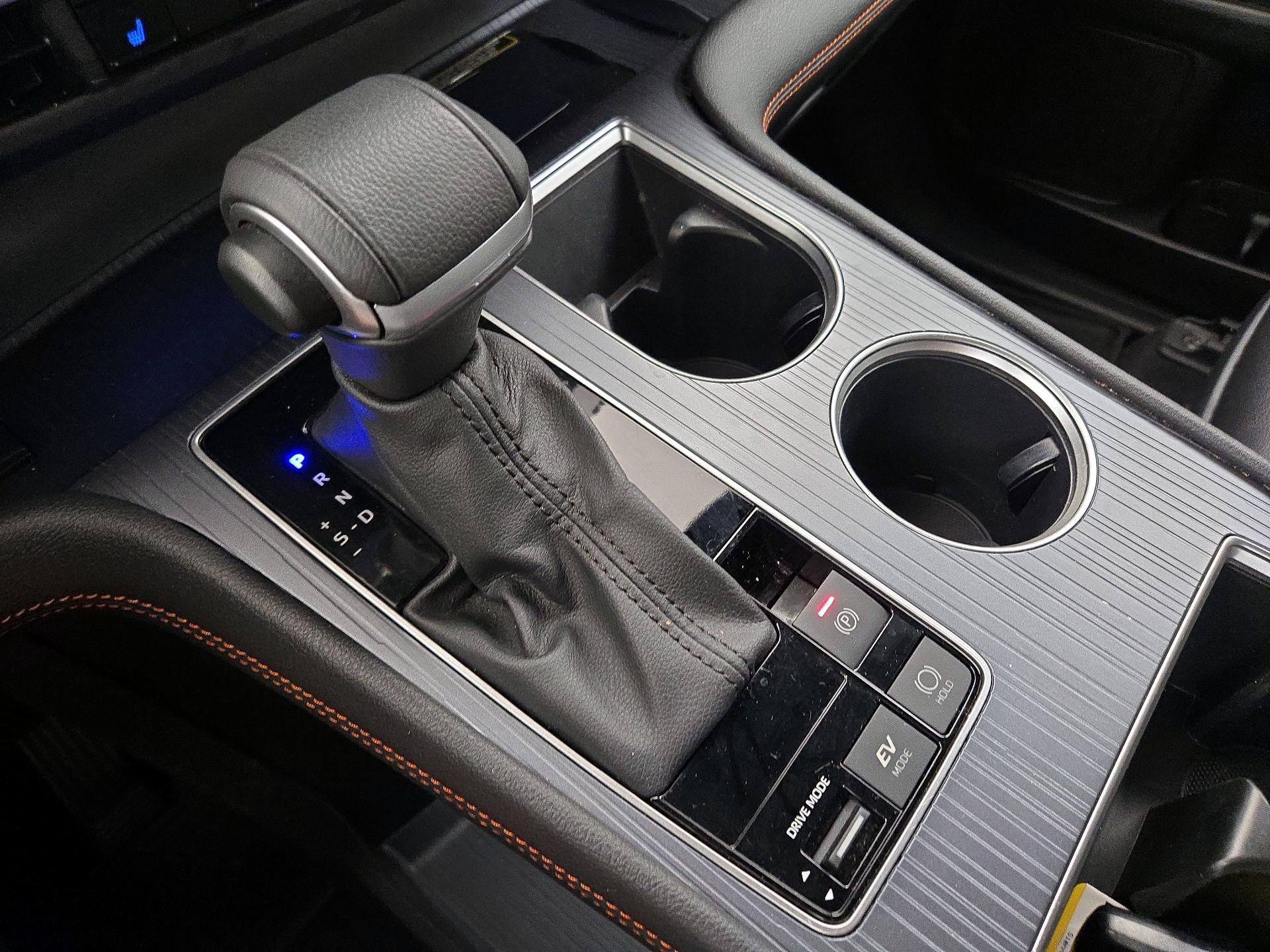 Thumbnail: 2023 Toyota Sienna - 18