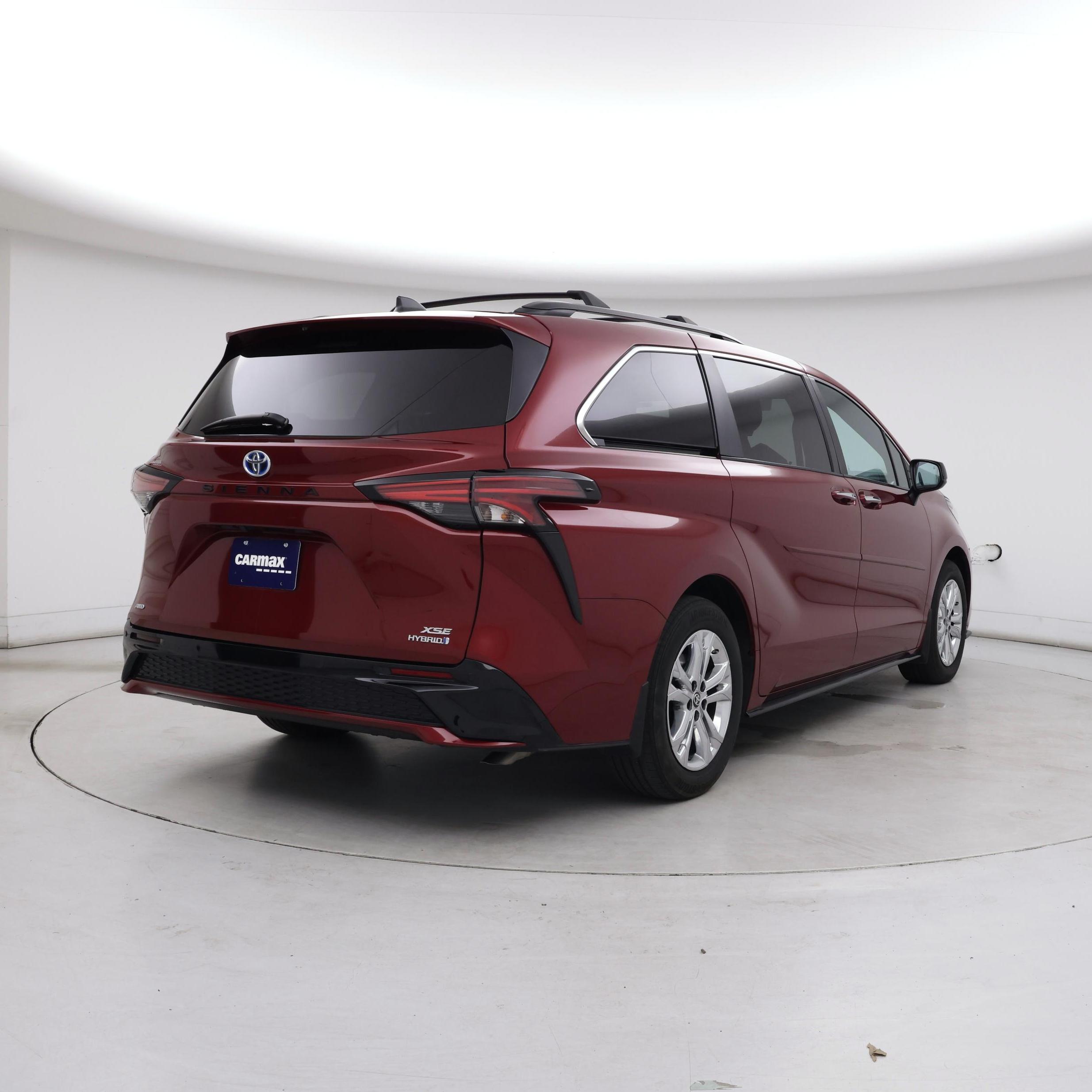 Thumbnail: 2023 Toyota Sienna - 8