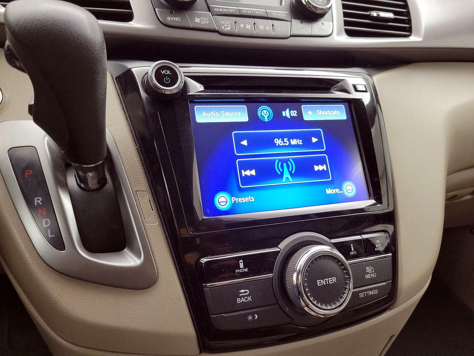 Thumbnail: 2015 Honda Odyssey - 15