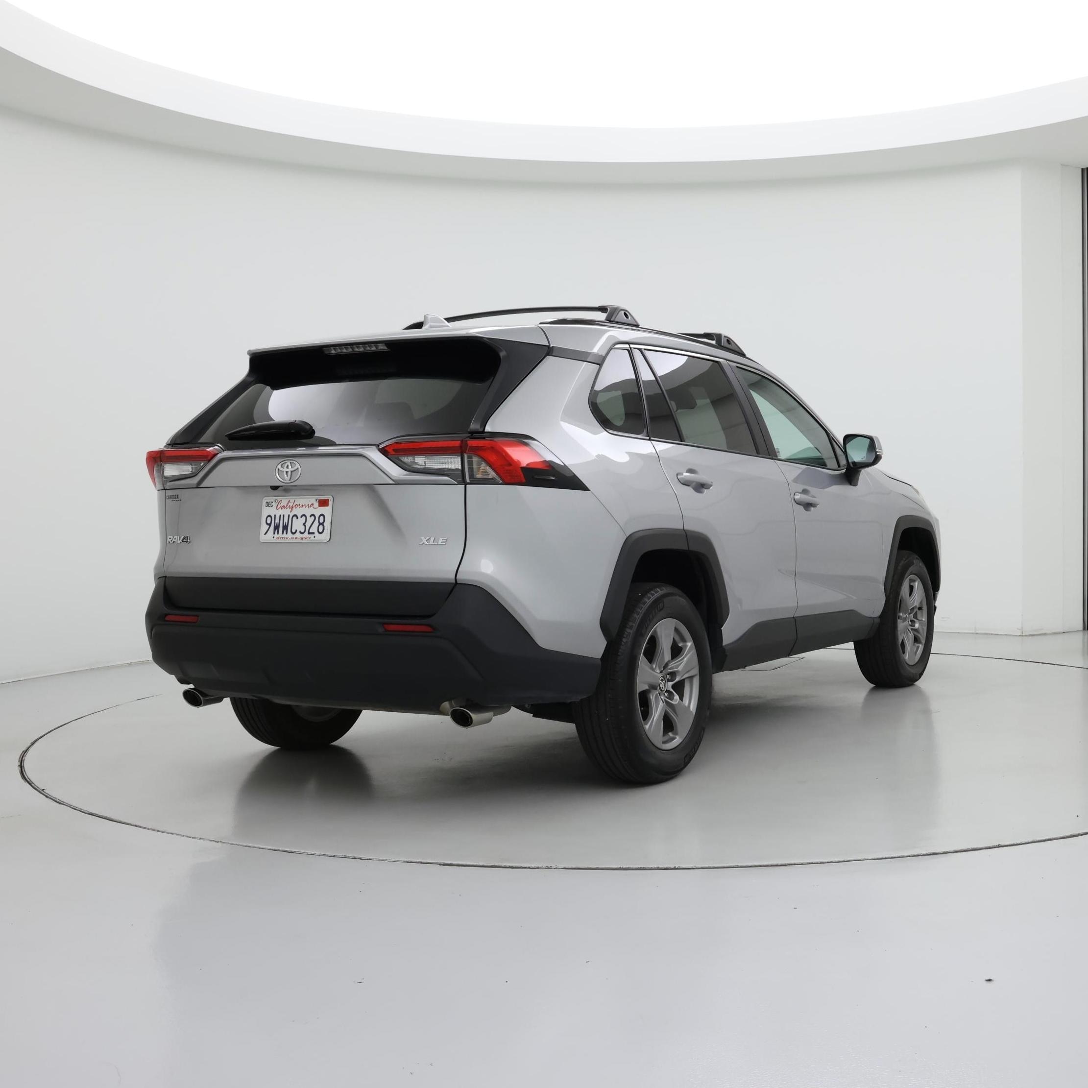 Thumbnail: 2025 Toyota RAV4 - 8