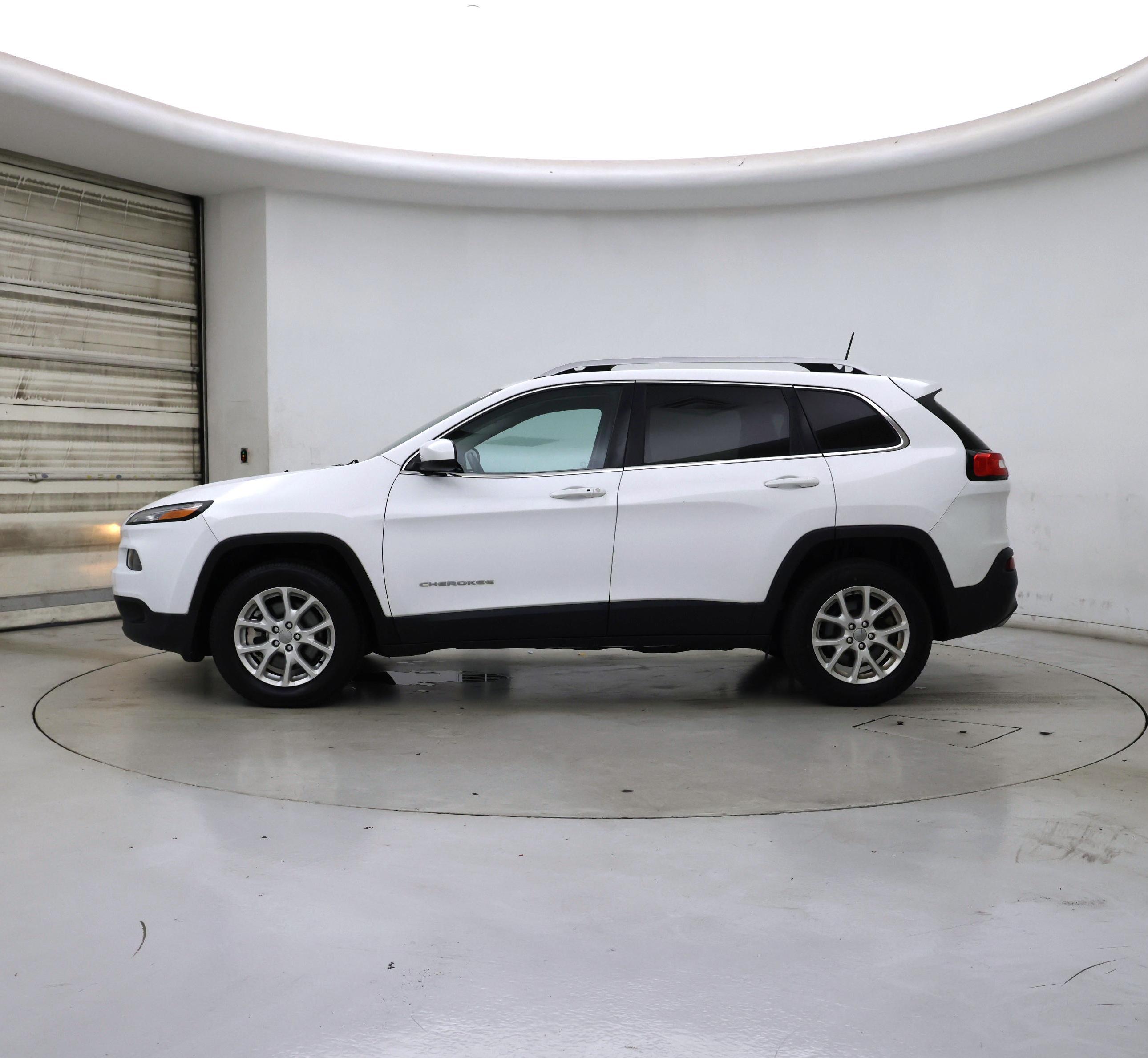 Thumbnail: 2018 Jeep Cherokee - 3