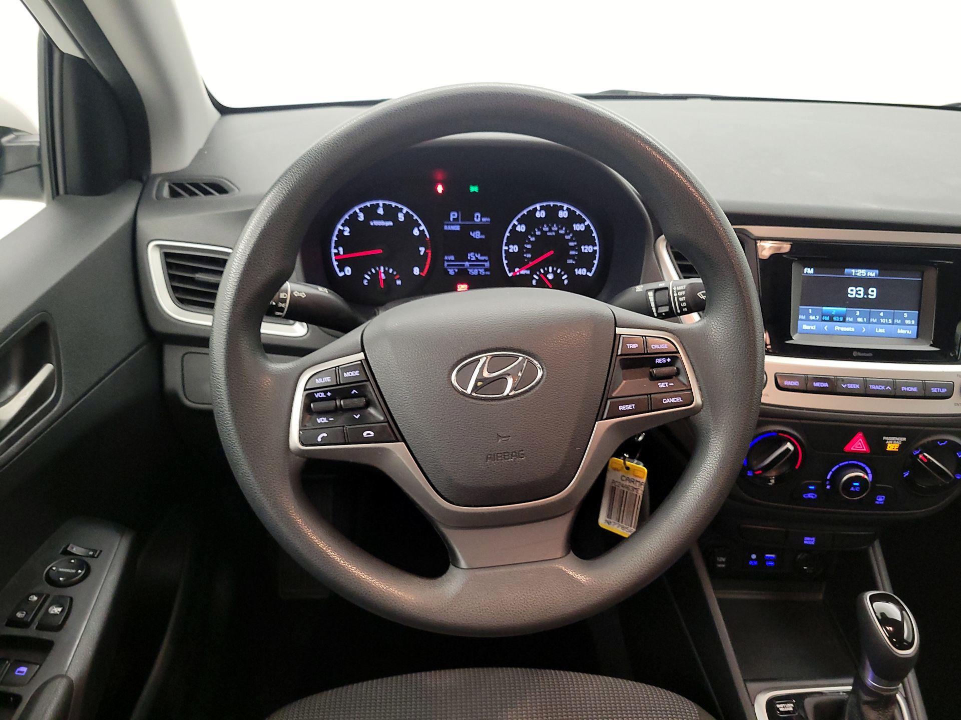 Thumbnail: 2021 Hyundai Accent - 10