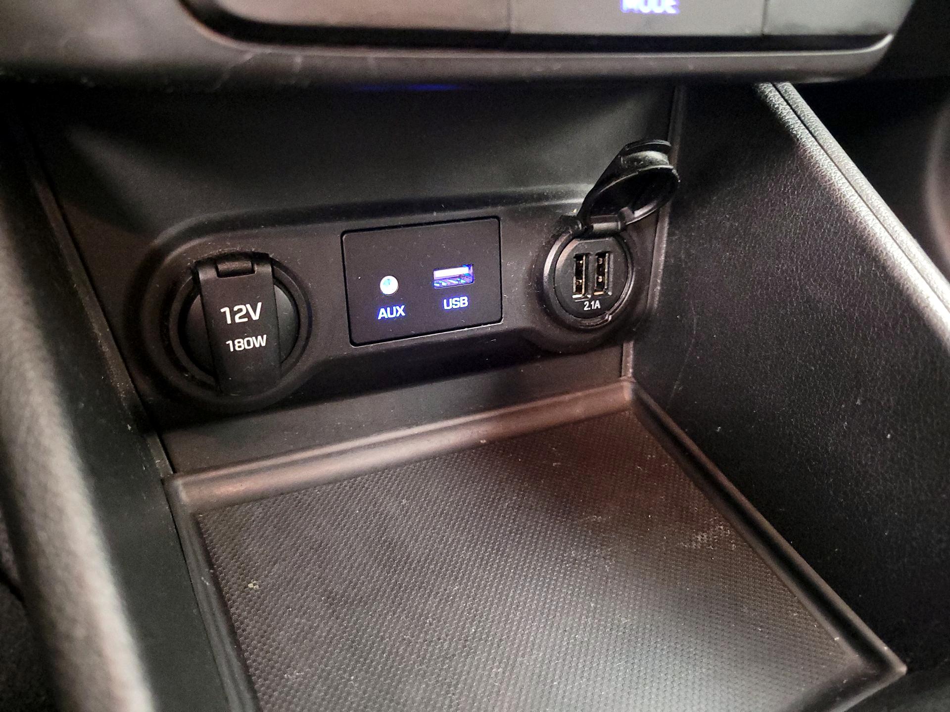 Thumbnail: 2021 Hyundai Accent - 18