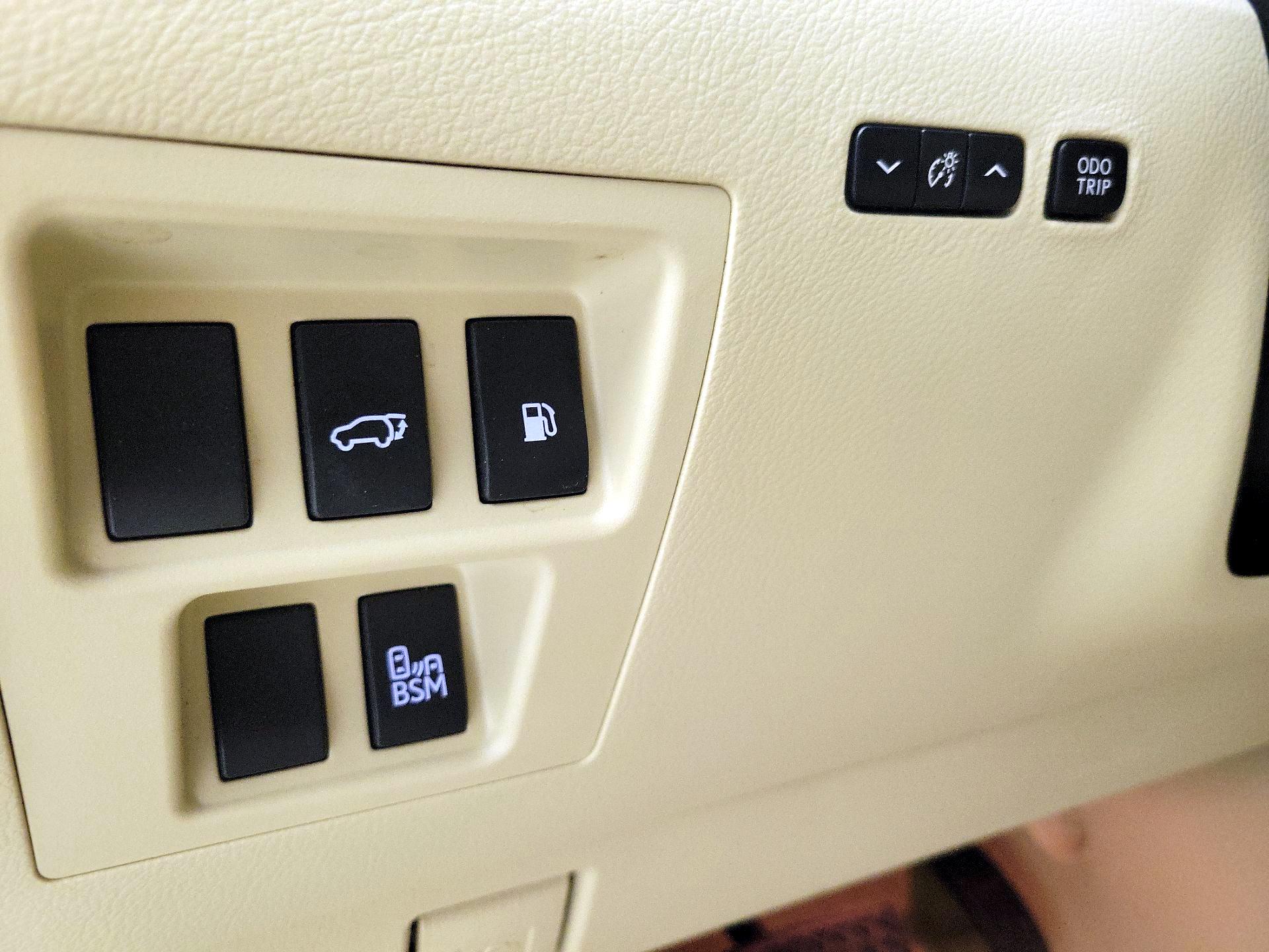 Thumbnail: 2014 Lexus RX - 13