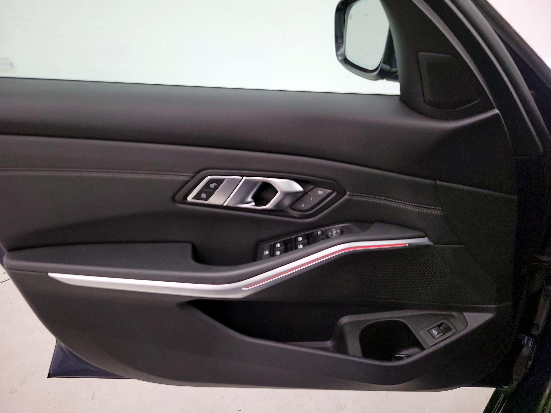 Thumbnail: 2020 BMW 3 Series - 12