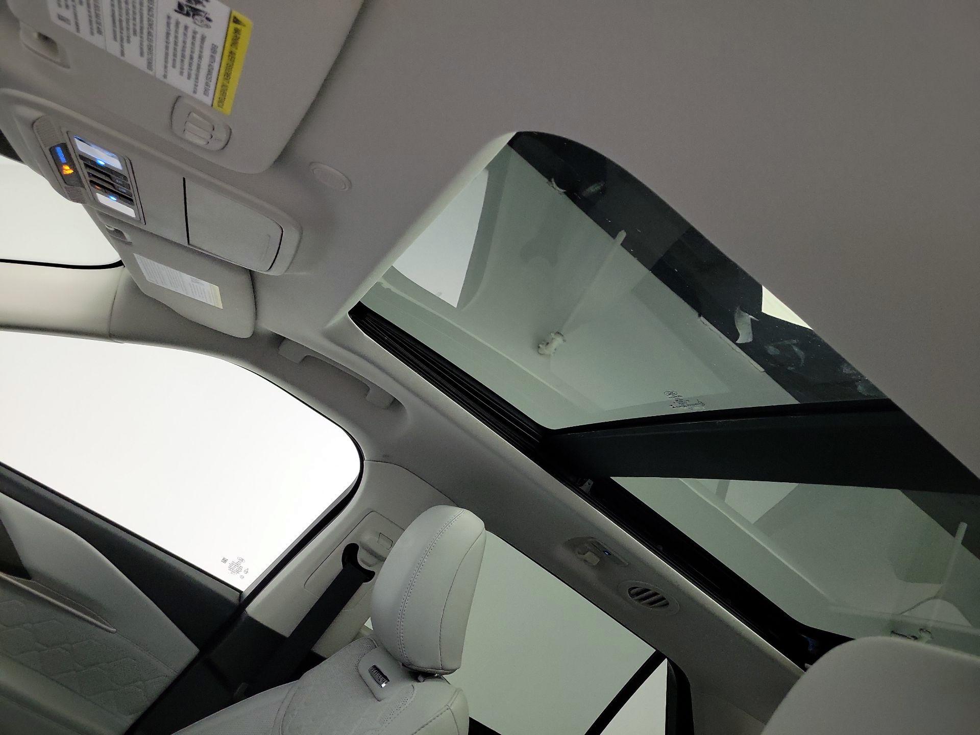 Thumbnail: 2025 Ford Explorer - 20