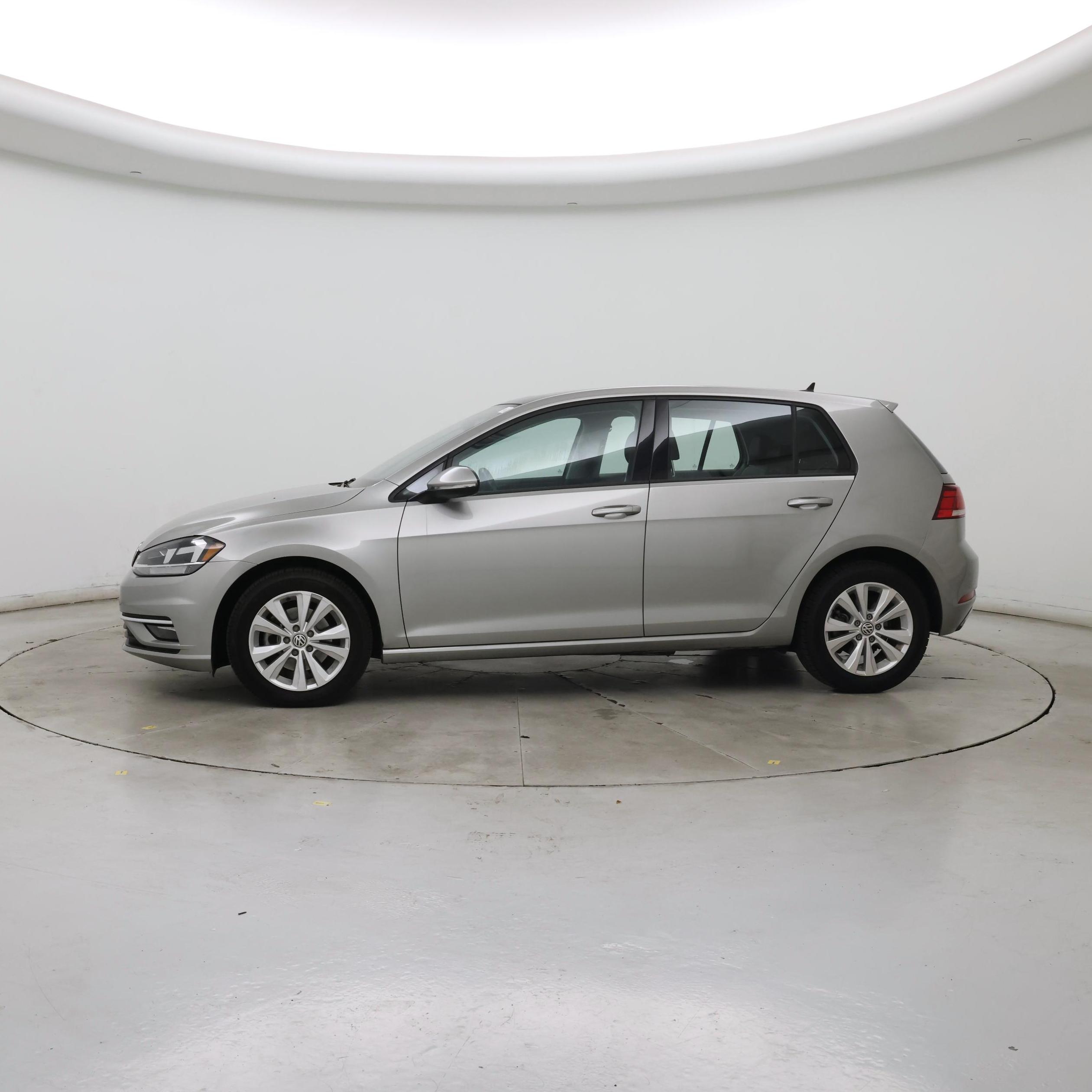Thumbnail: 2018 Volkswagen Golf - 3