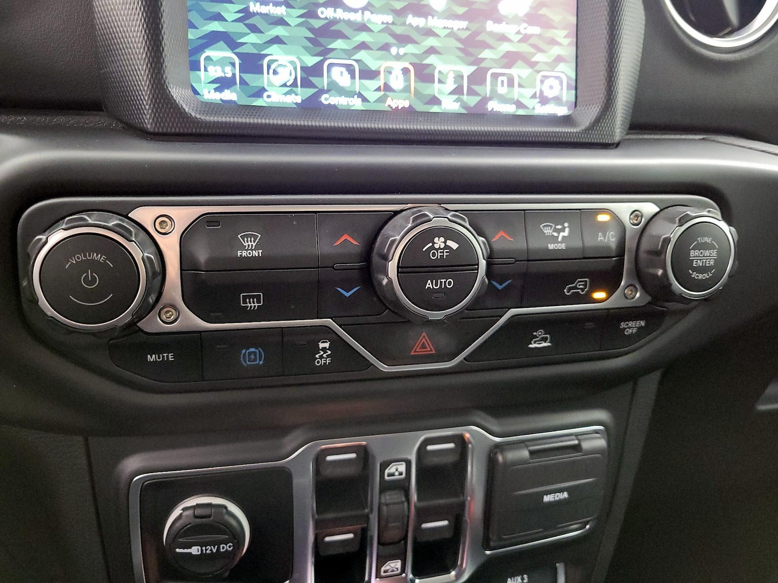 2023 Jeep Wrangler 4xe Sahara 4XE - Photo 18