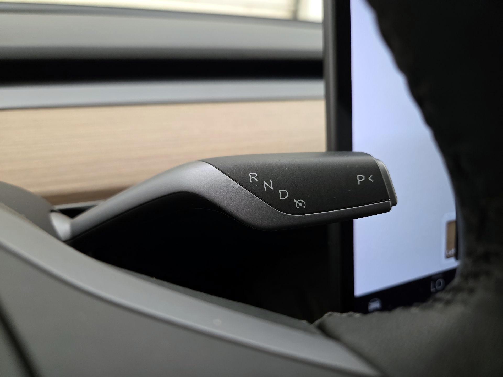 Thumbnail: 2023 Tesla Model 3 - 17