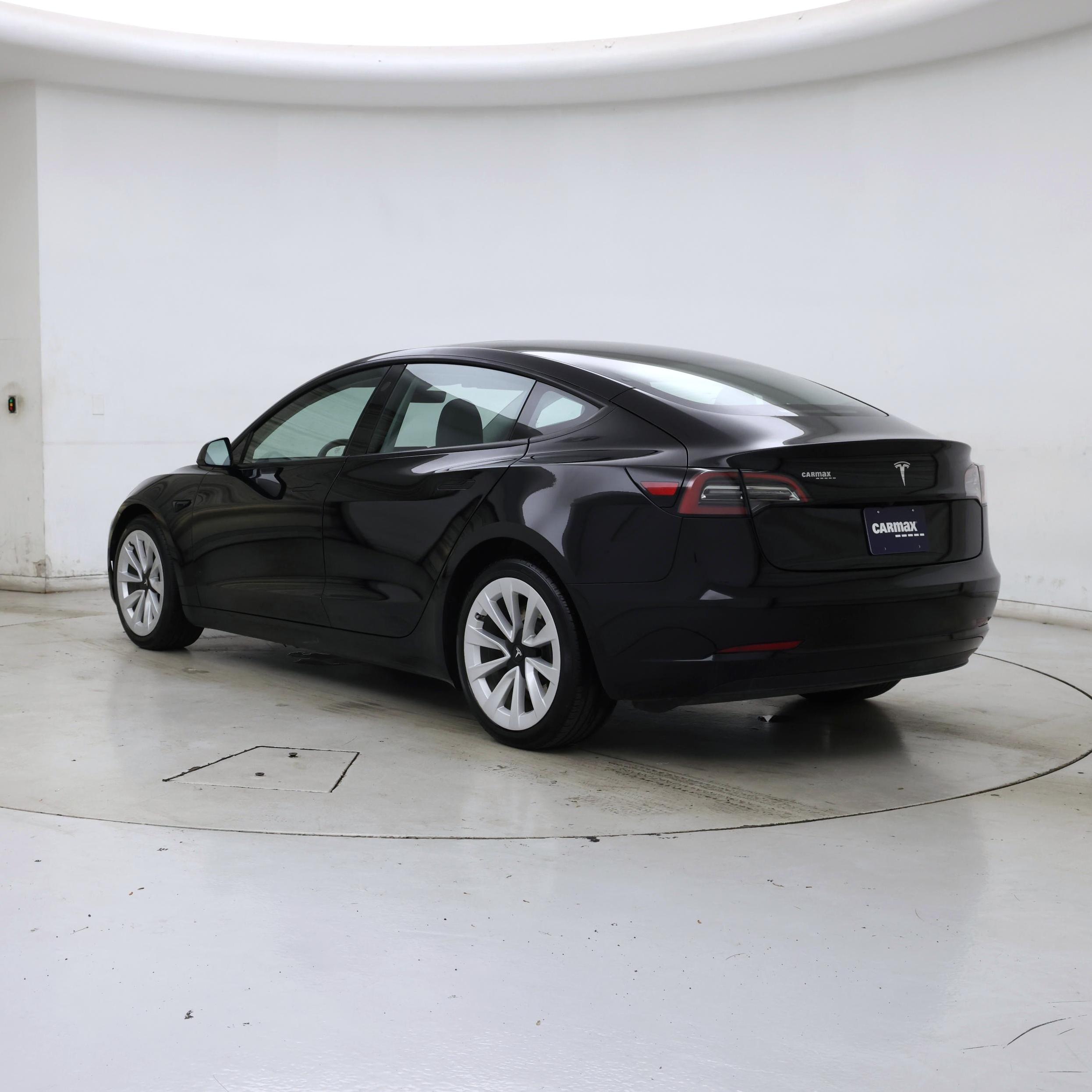 Thumbnail: 2023 Tesla Model 3 - 2