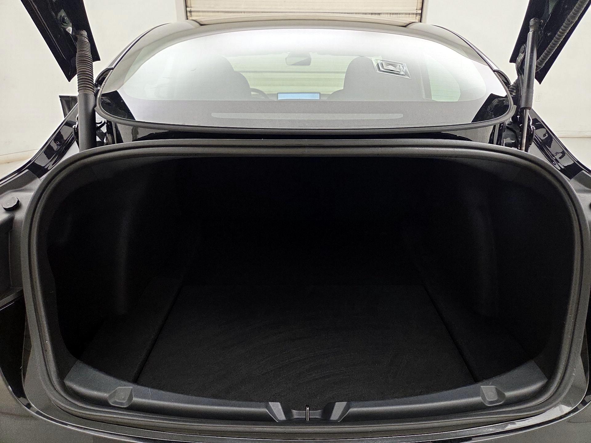 Thumbnail: 2023 Tesla Model 3 - 19