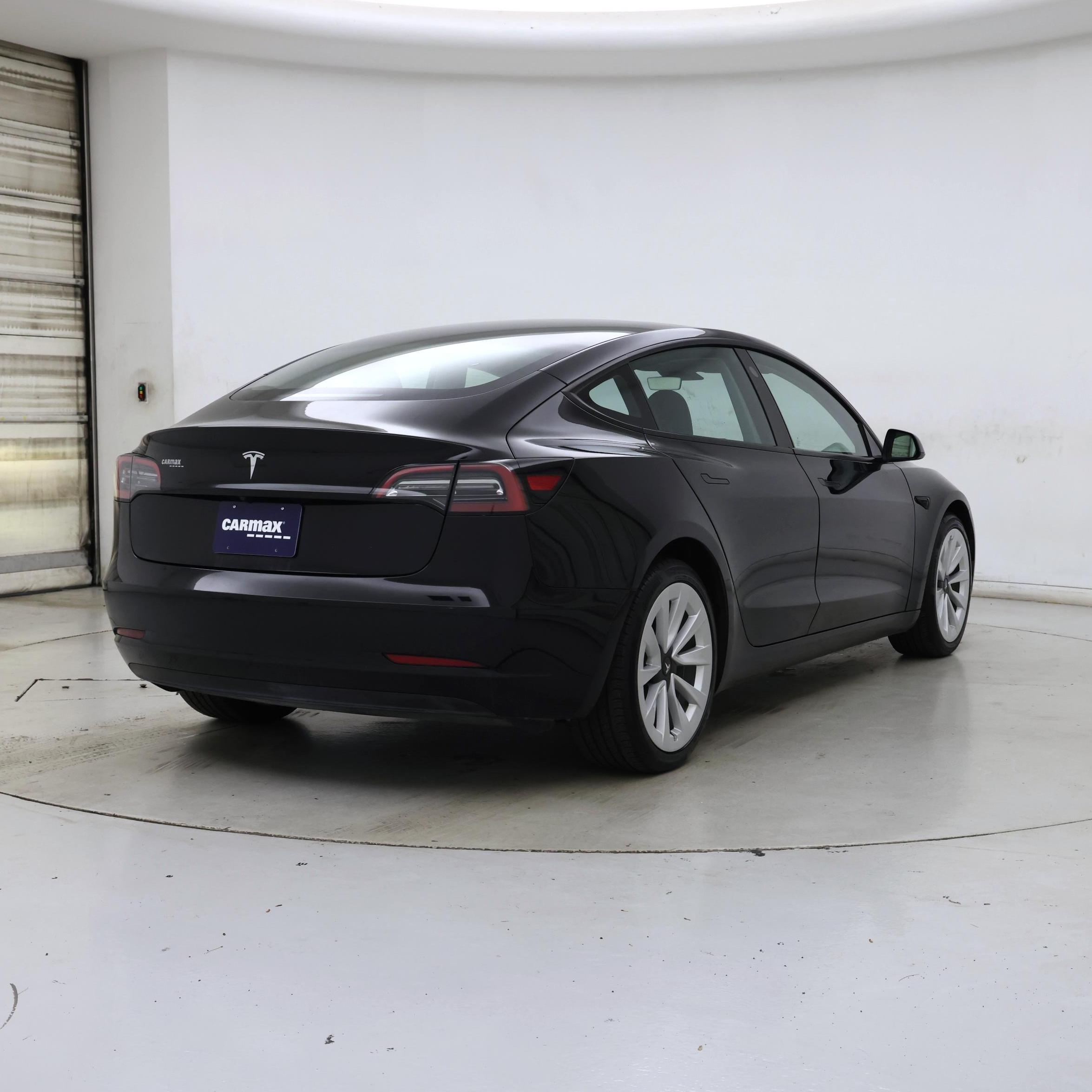 Thumbnail: 2023 Tesla Model 3 - 8