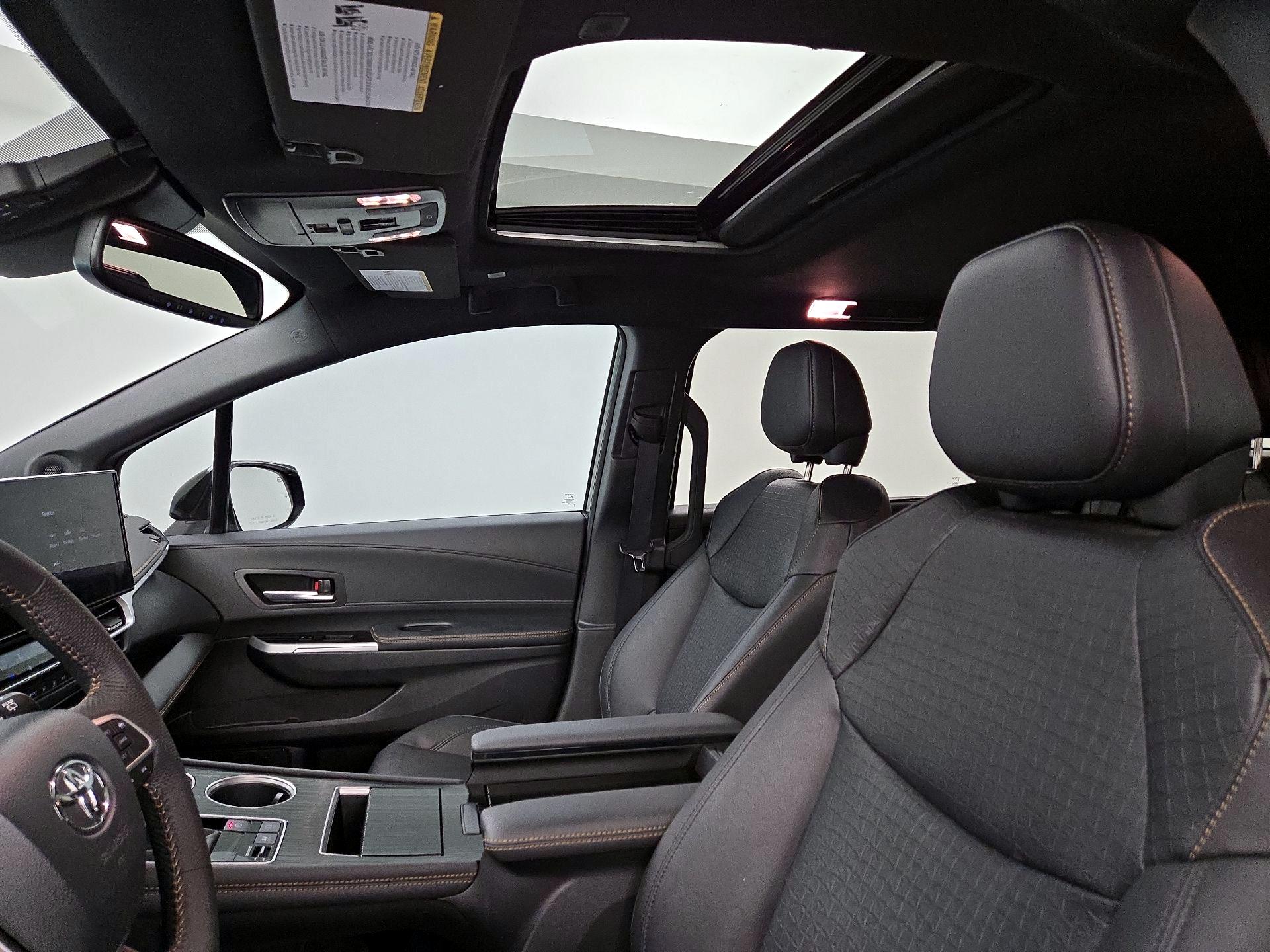 Thumbnail: 2025 Toyota Sienna - 19