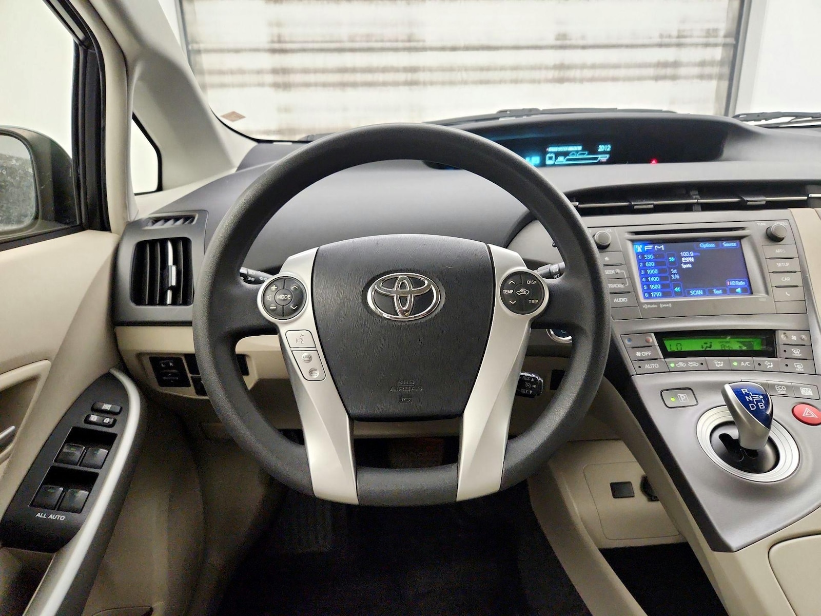 2014 Toyota Prius Three - Photo 11