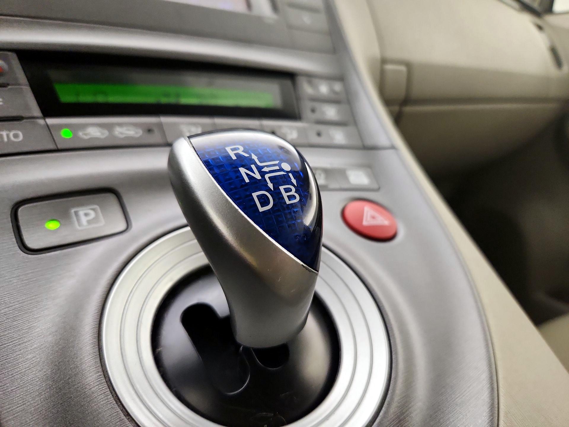 Thumbnail: 2014 Toyota Prius - 17
