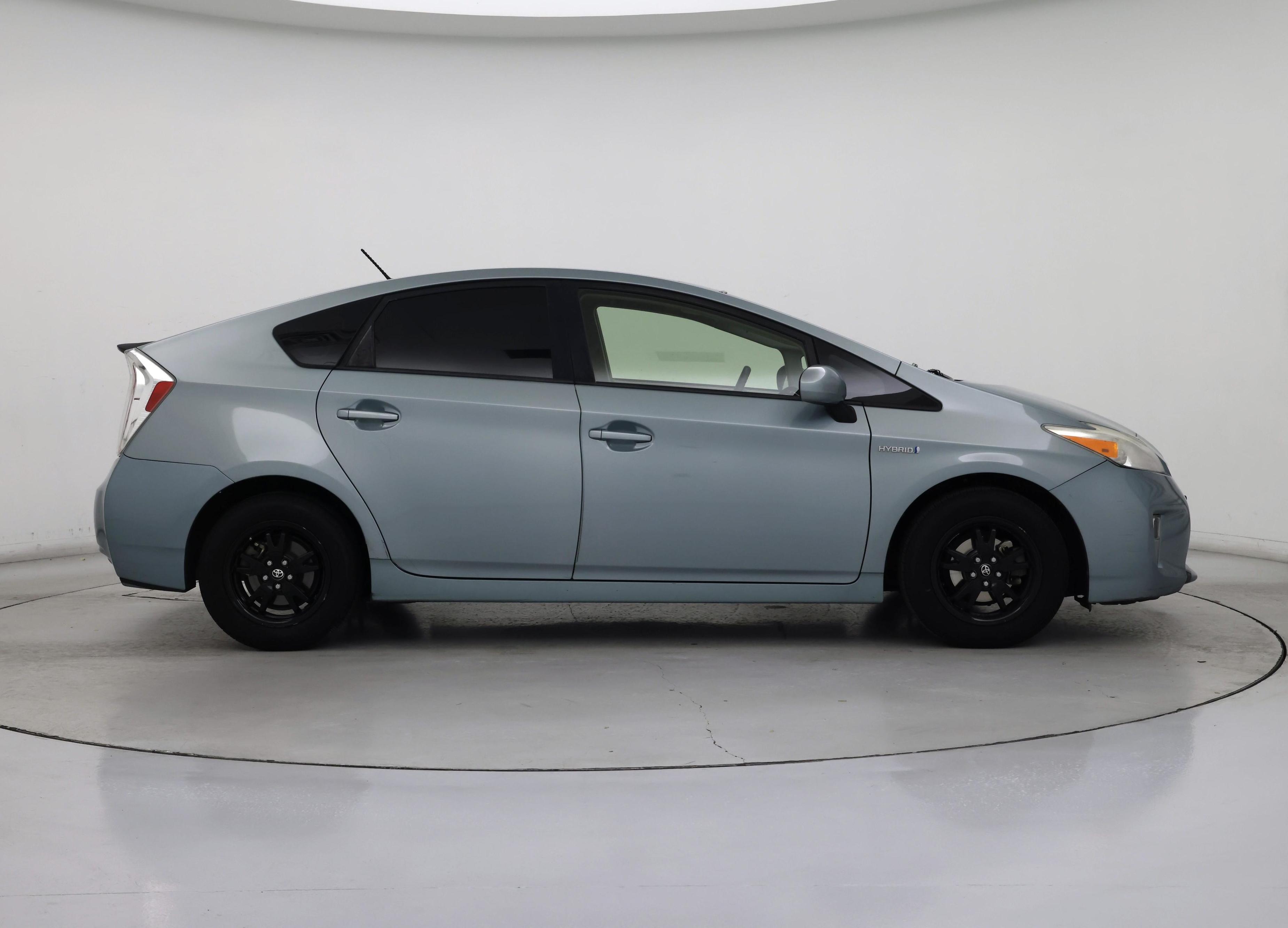 Thumbnail: 2014 Toyota Prius - 7