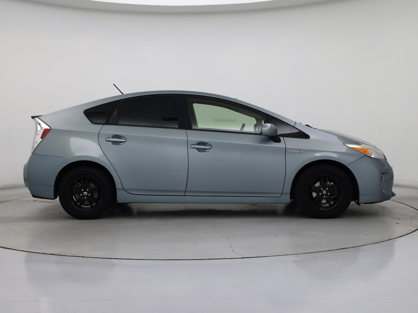 2014 Toyota Prius Three - Photo 8