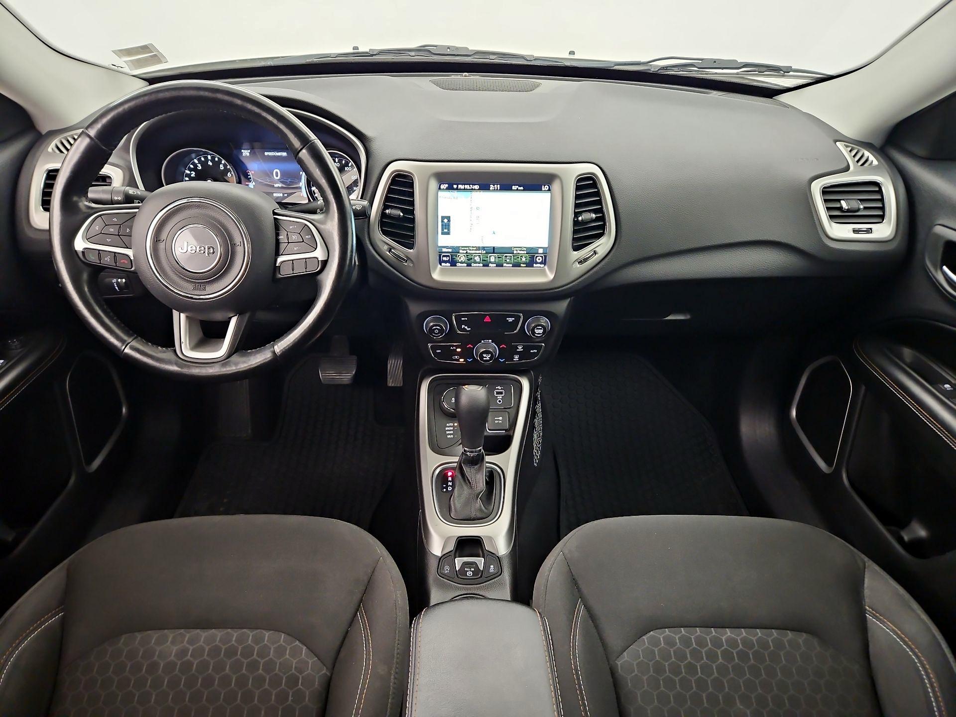 Thumbnail: 2020 Jeep Compass - 9