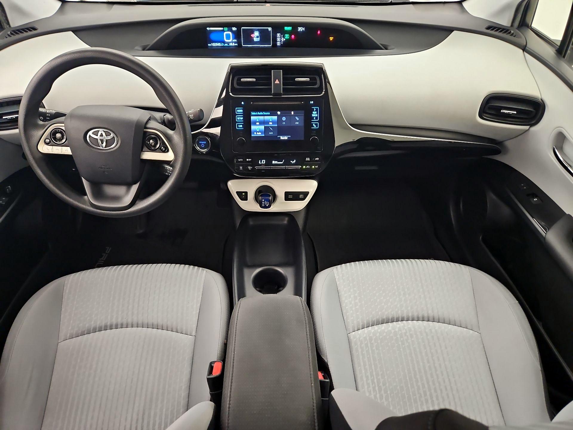 Thumbnail: 2016 Toyota Prius - 9