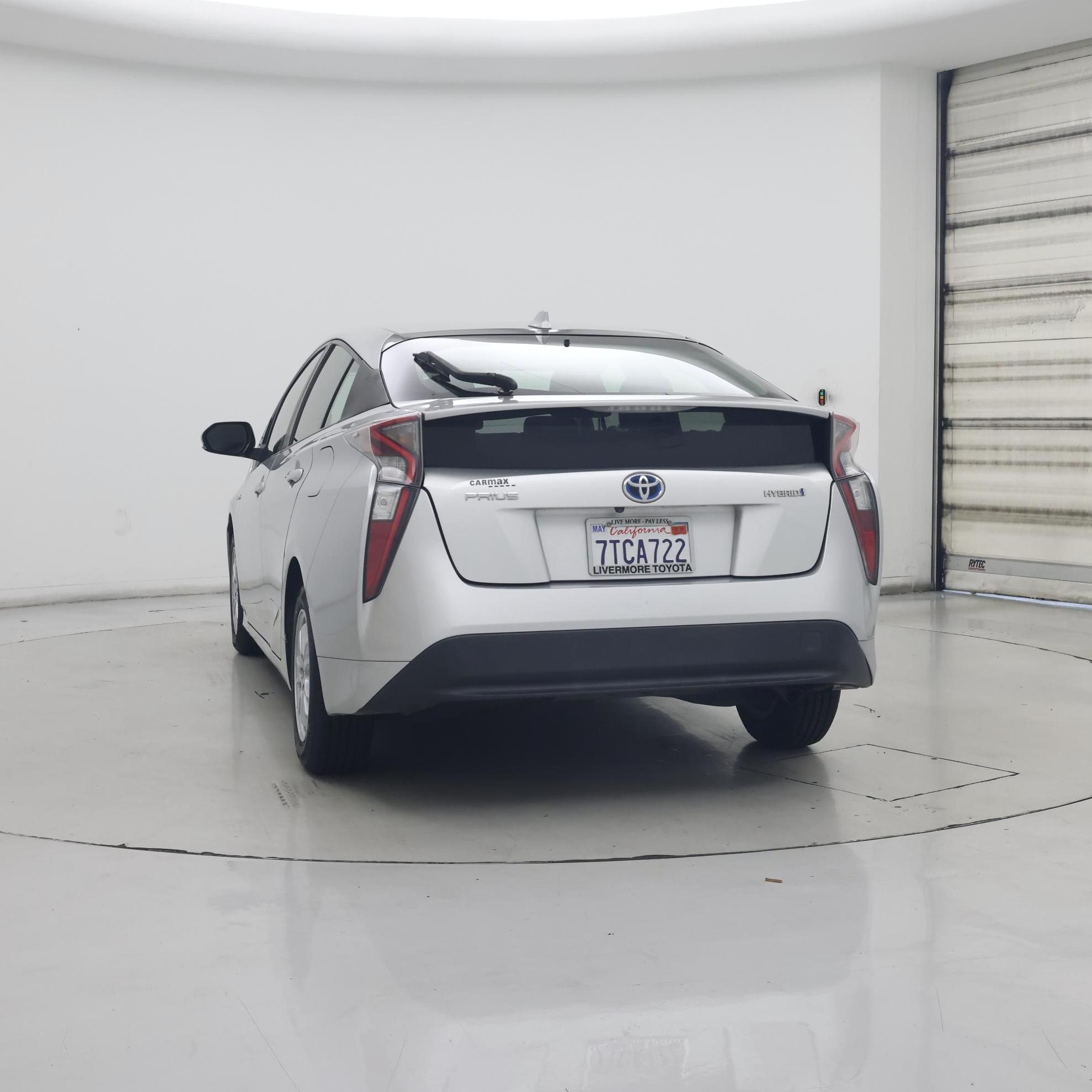 Thumbnail: 2016 Toyota Prius - 6