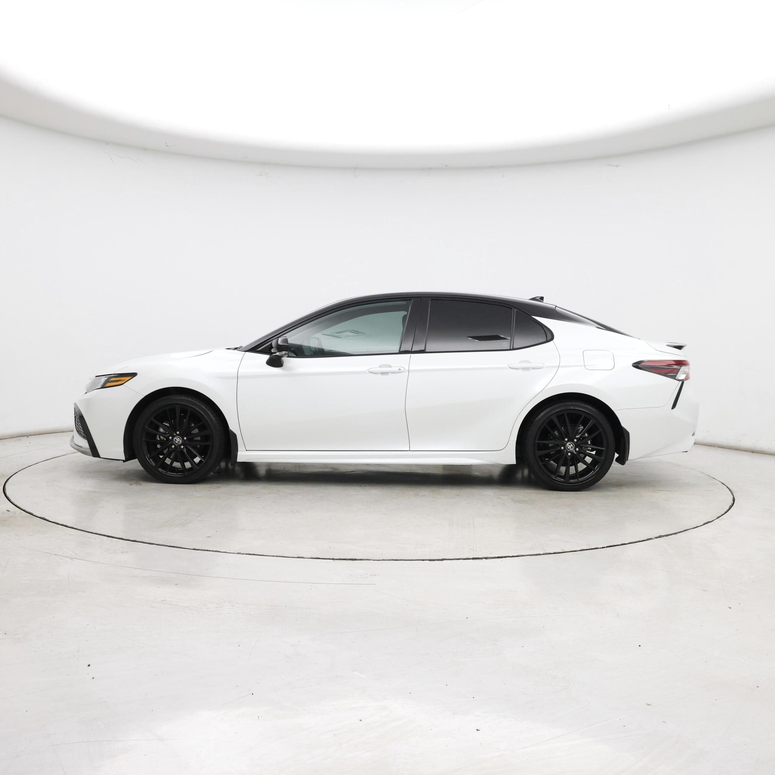 Thumbnail: 2024 Toyota Camry - 3