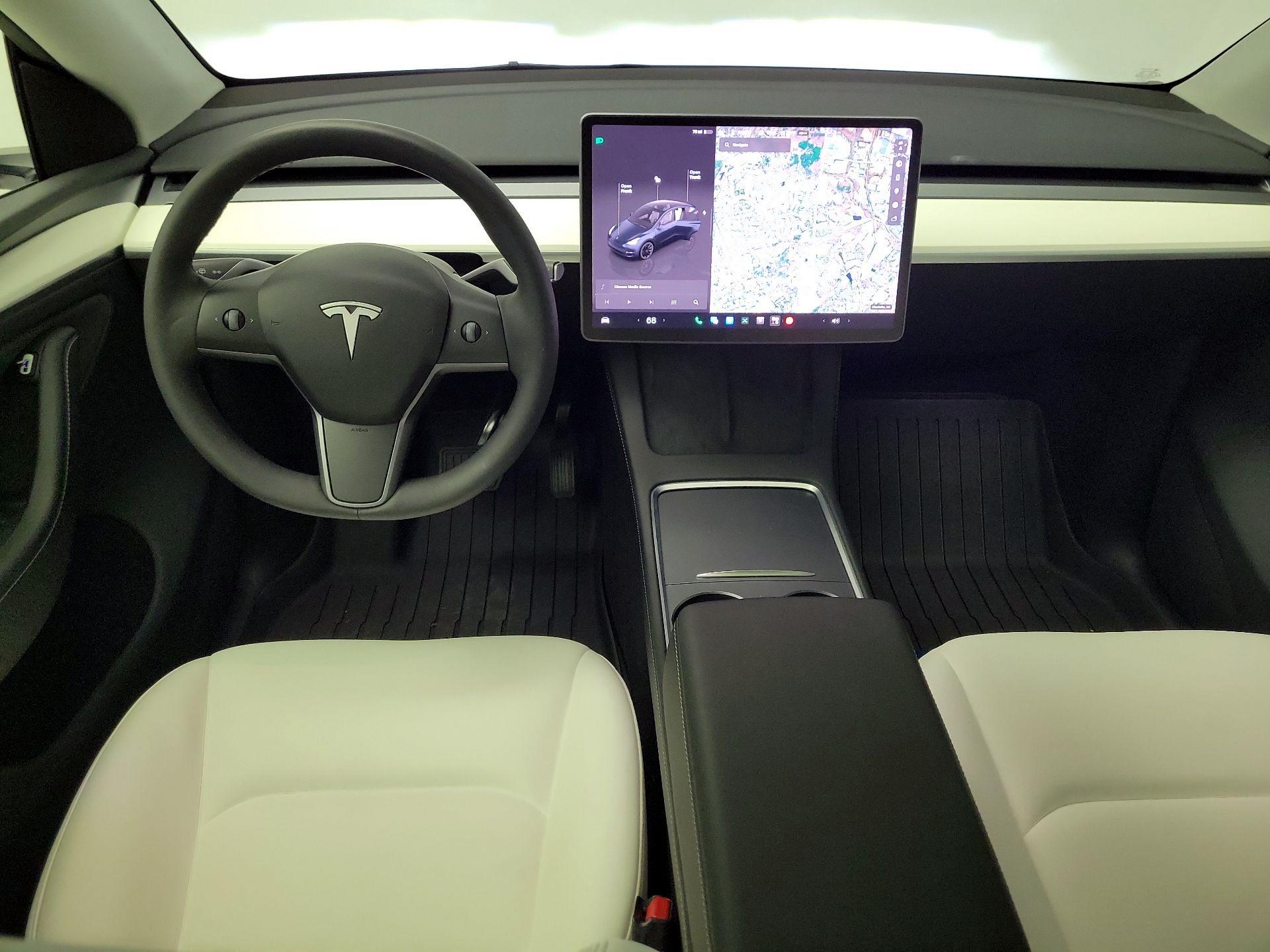 Thumbnail: 2024 Tesla Model Y - 9