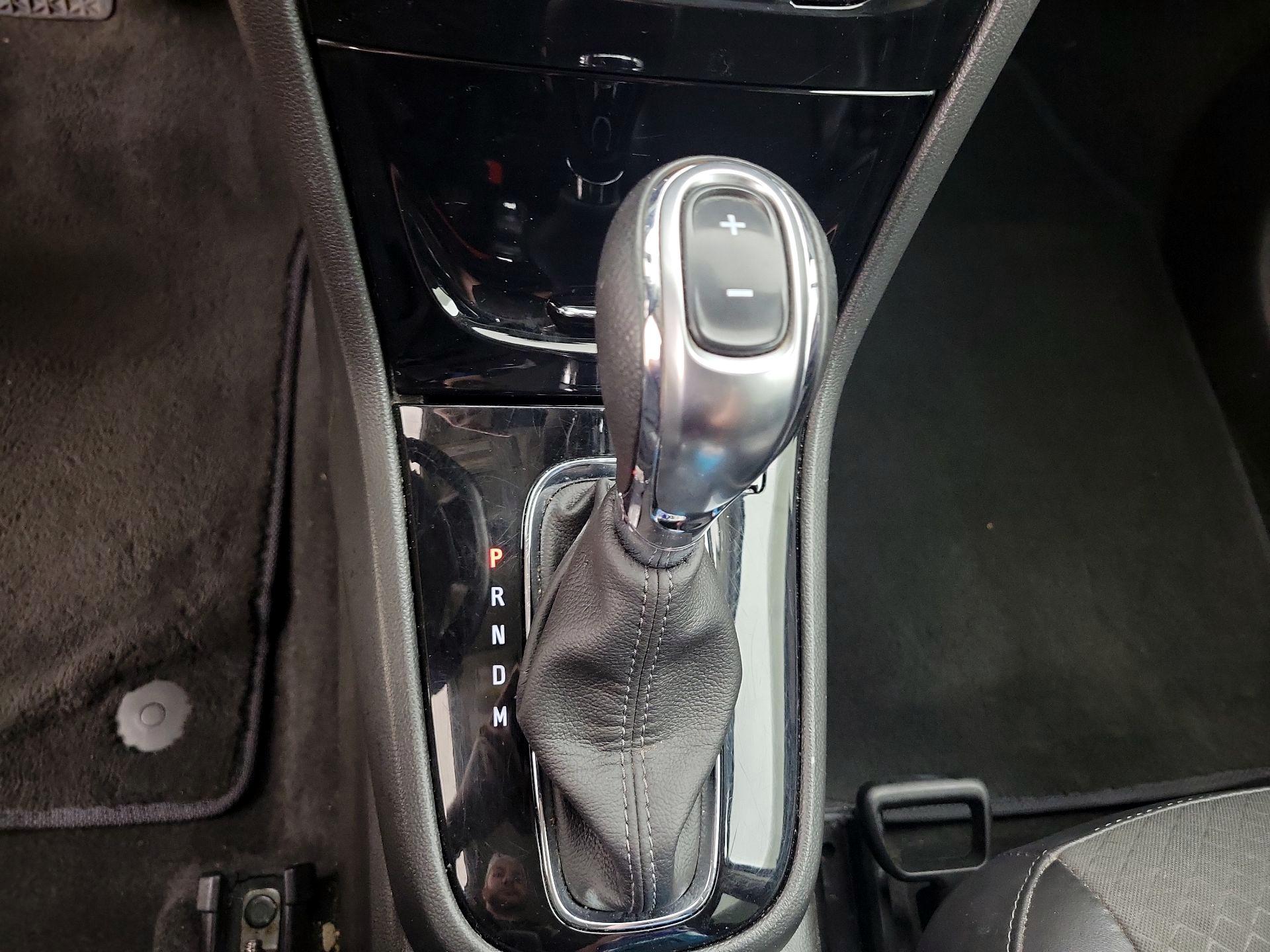 Thumbnail: 2021 Buick Encore - 17
