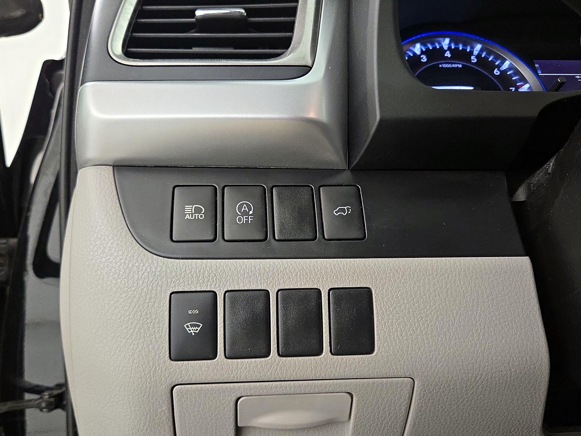 Thumbnail: 2017 Toyota Highlander - 13