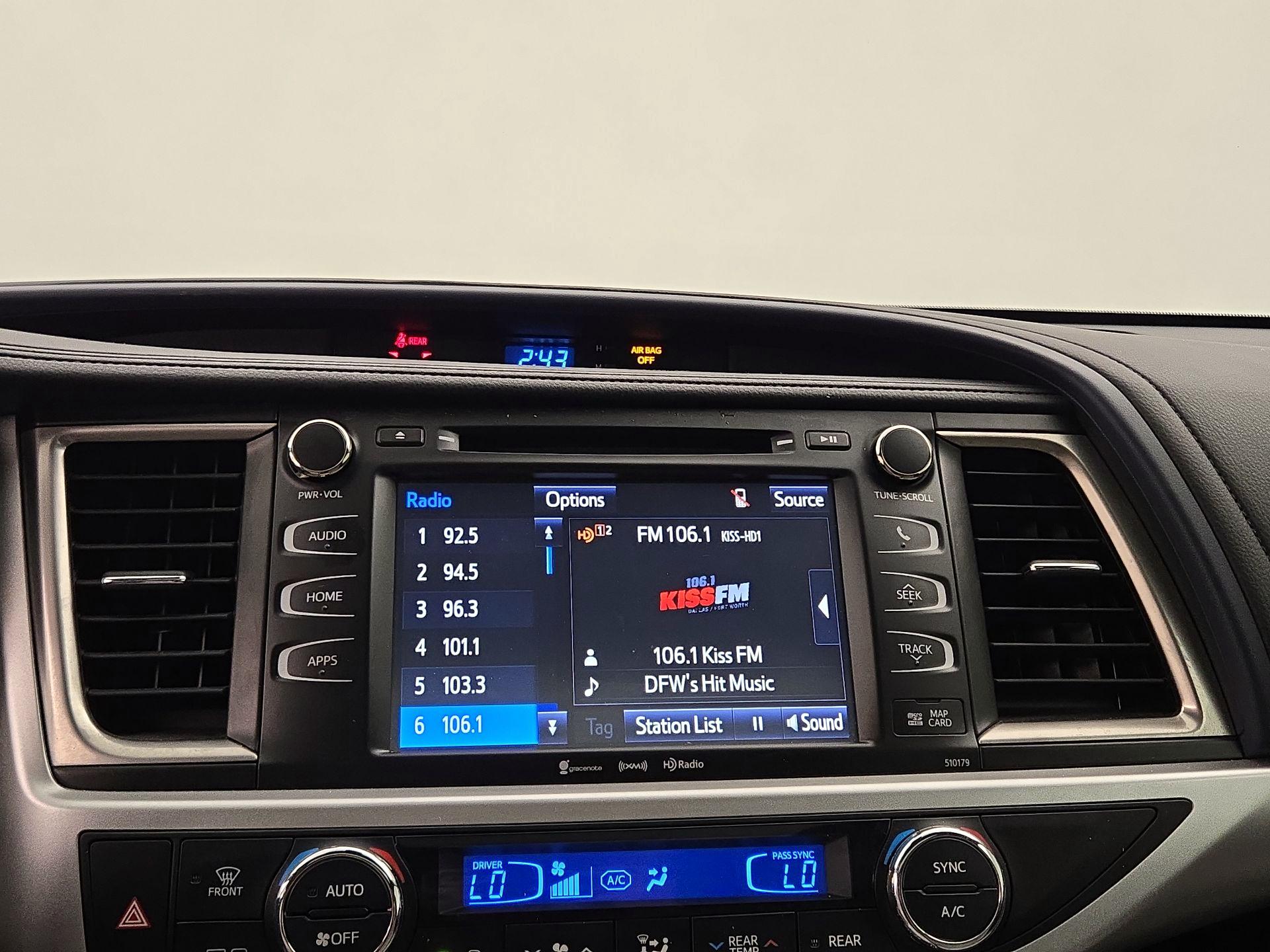Thumbnail: 2017 Toyota Highlander - 16