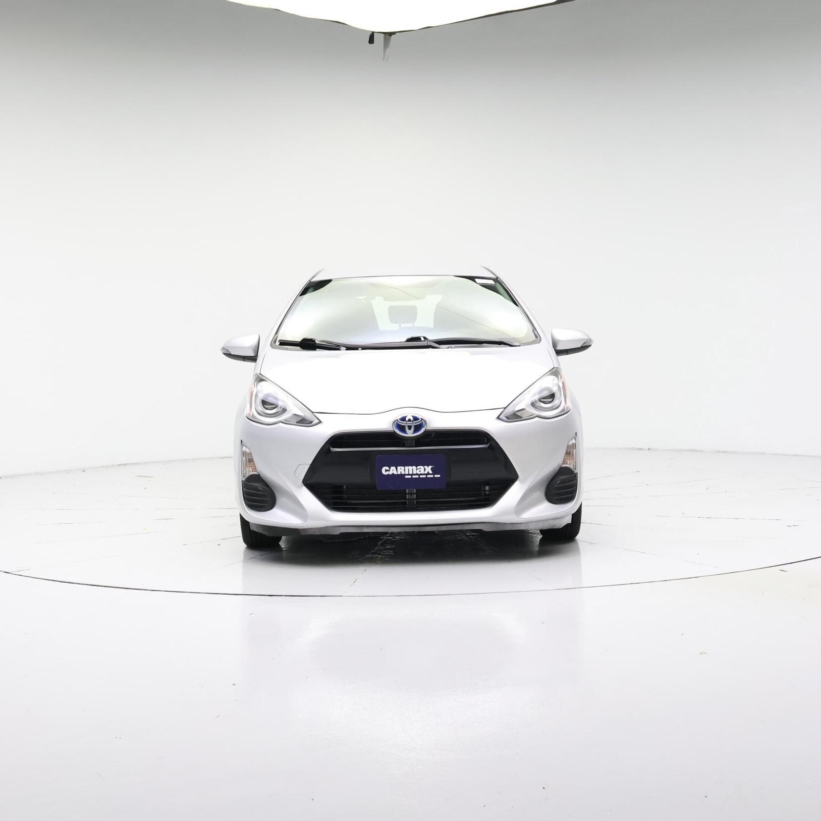 Thumbnail: 2016 Toyota Prius c - 5