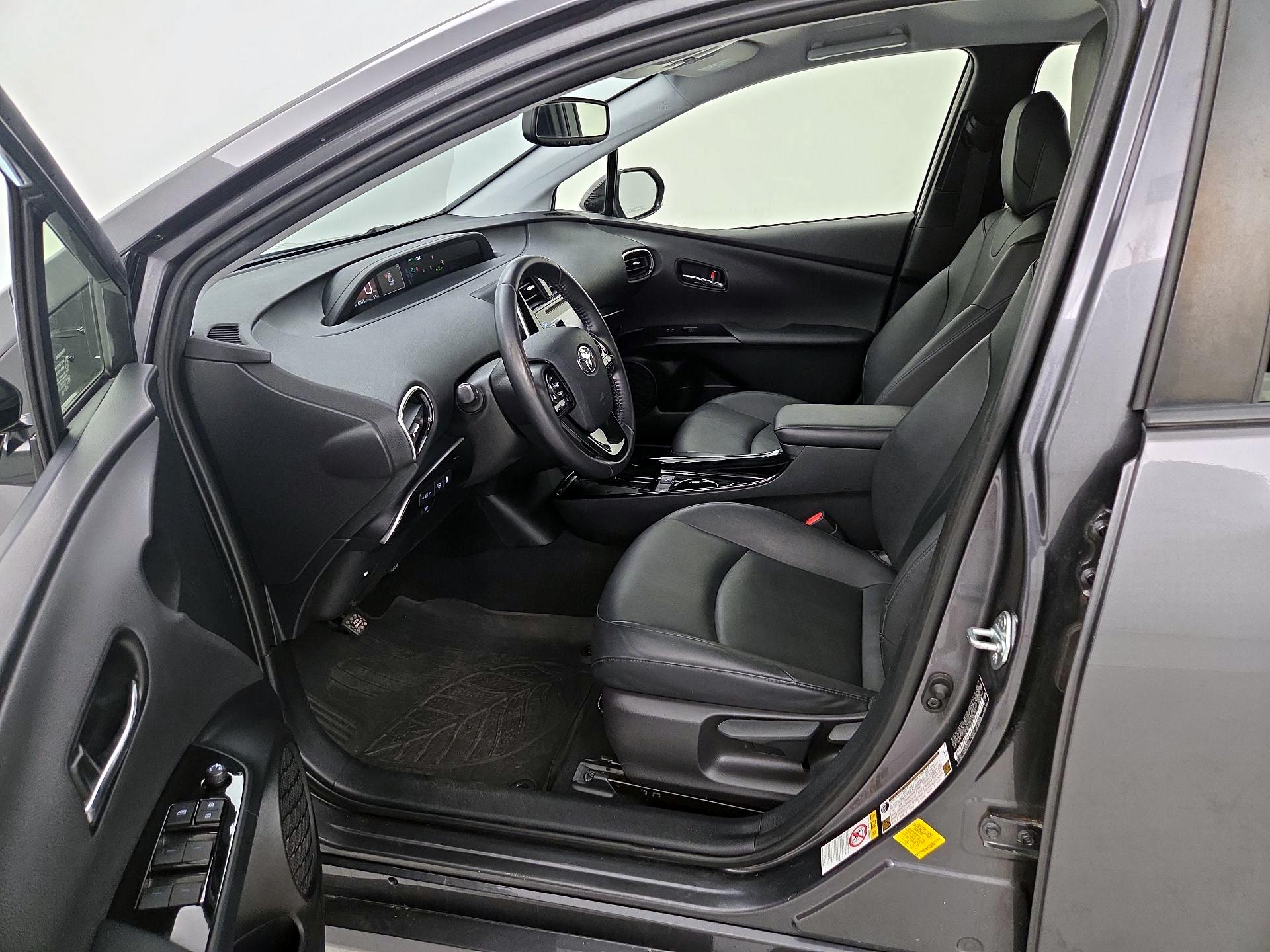 Thumbnail: 2019 Toyota Prius - 11