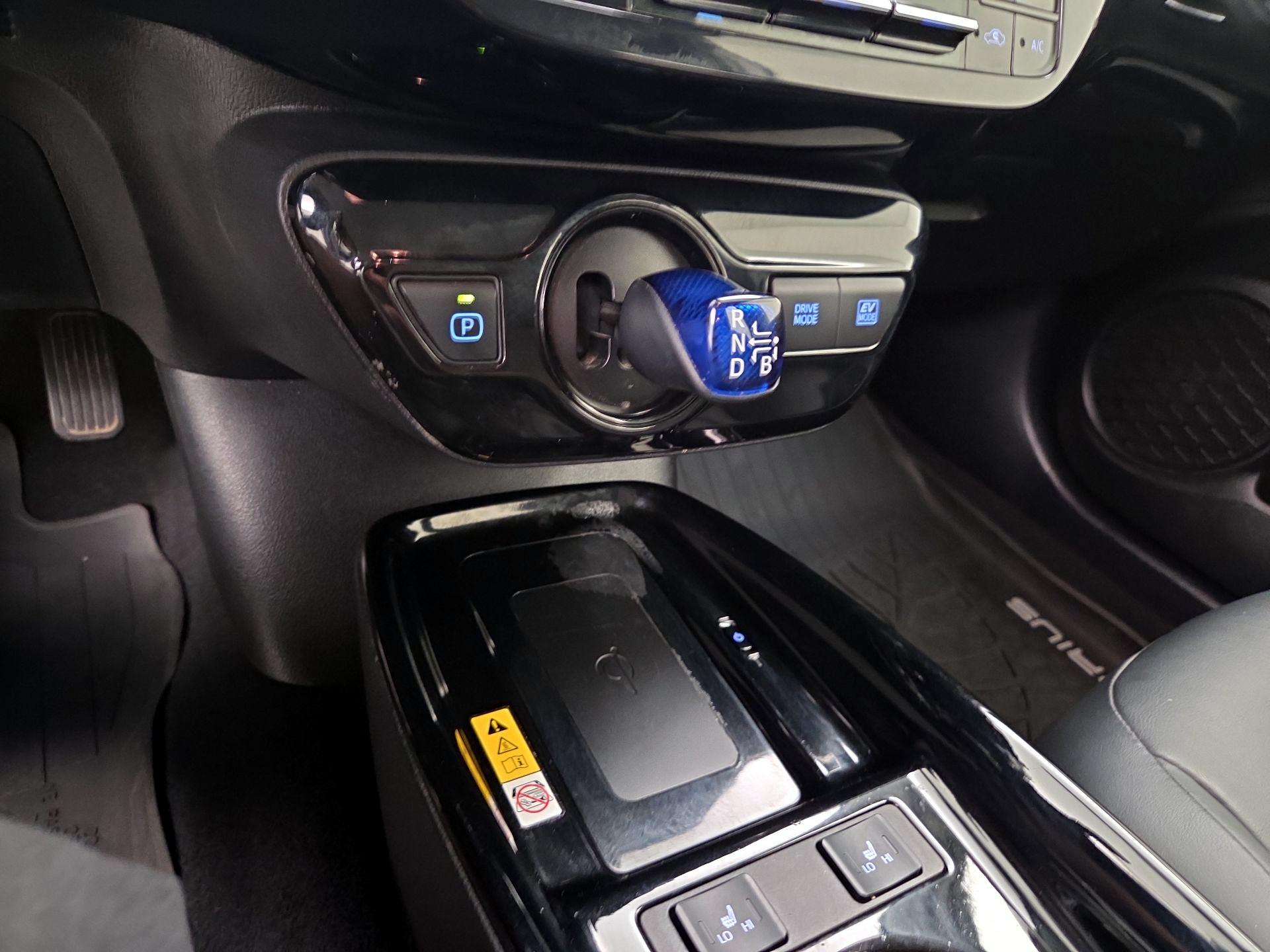 Thumbnail: 2019 Toyota Prius - 17
