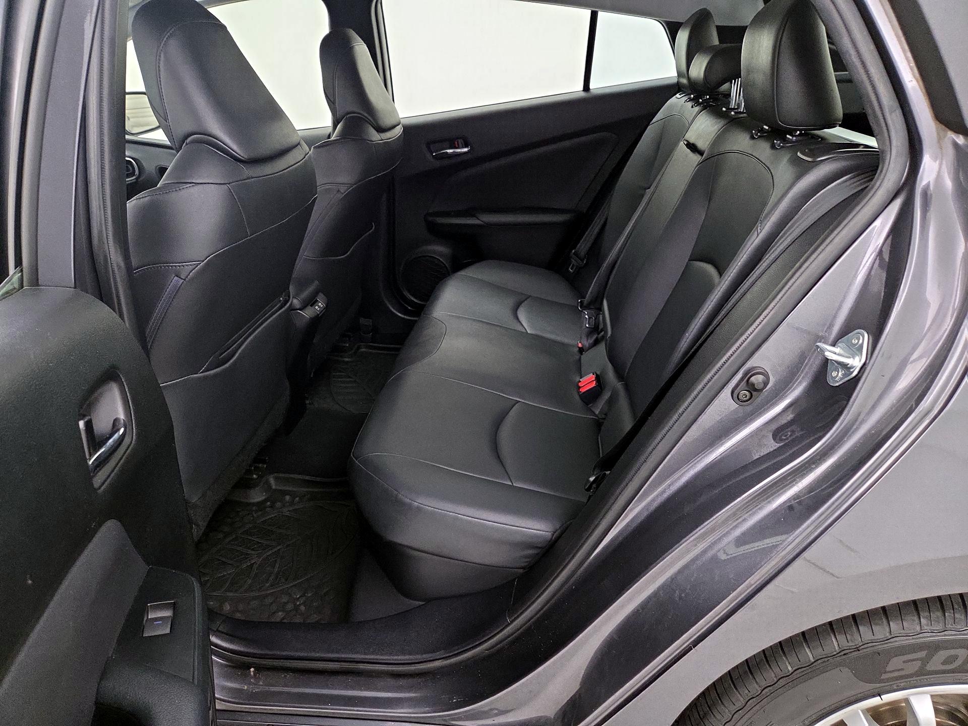 Thumbnail: 2019 Toyota Prius - 19